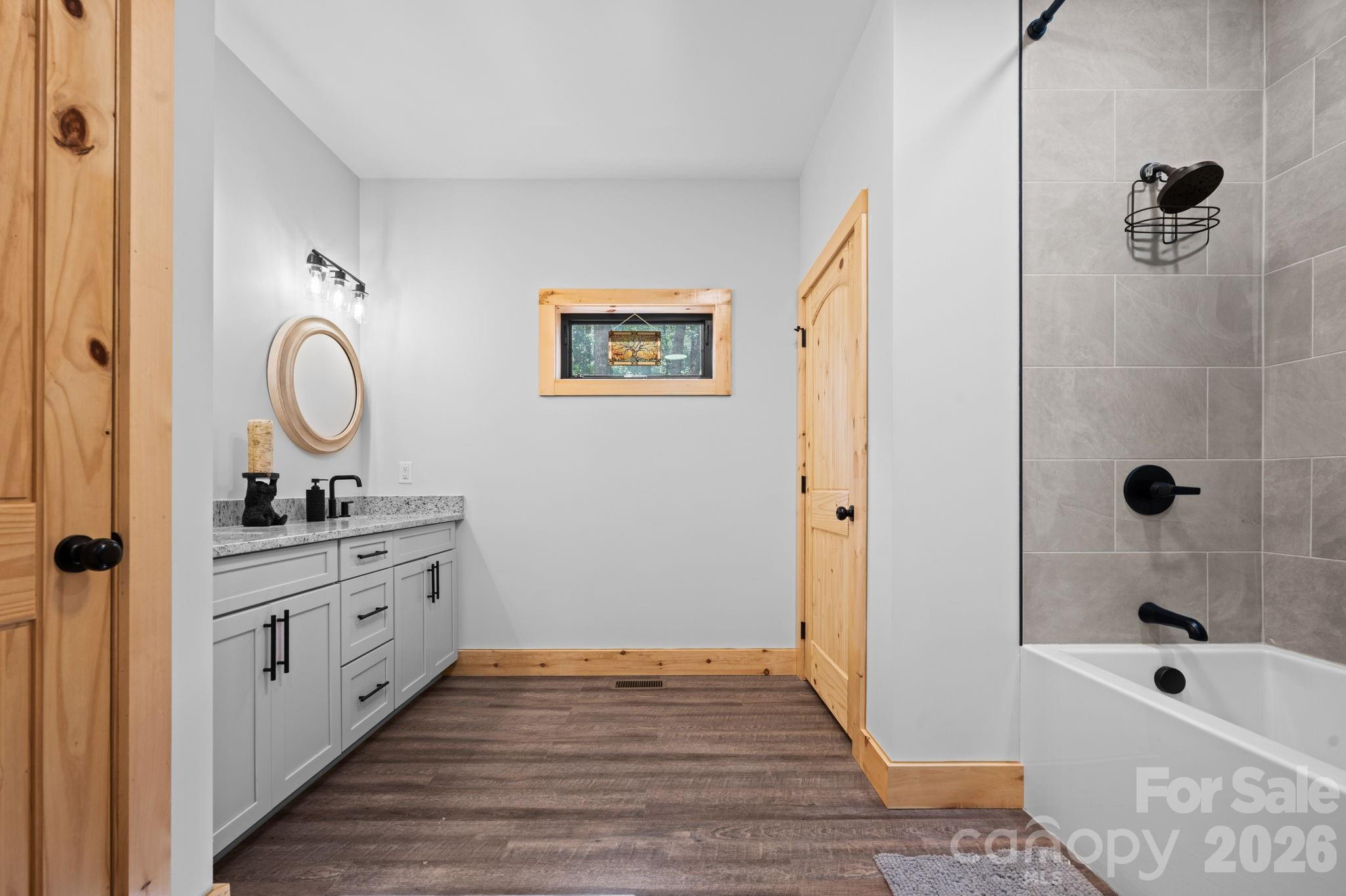 162 Shady Oak Lane — West Jefferson