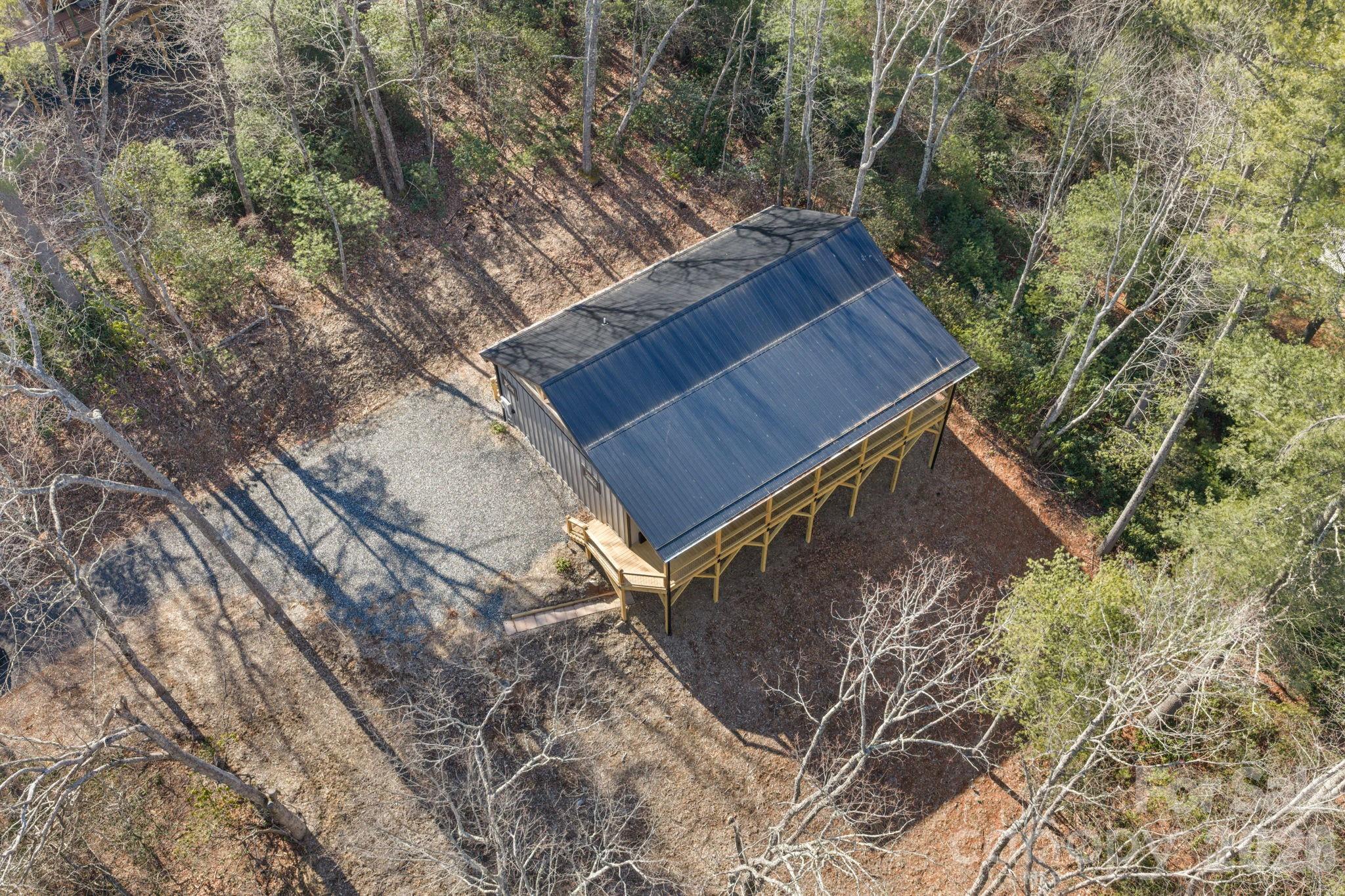 162 Shady Oak Lane — West Jefferson