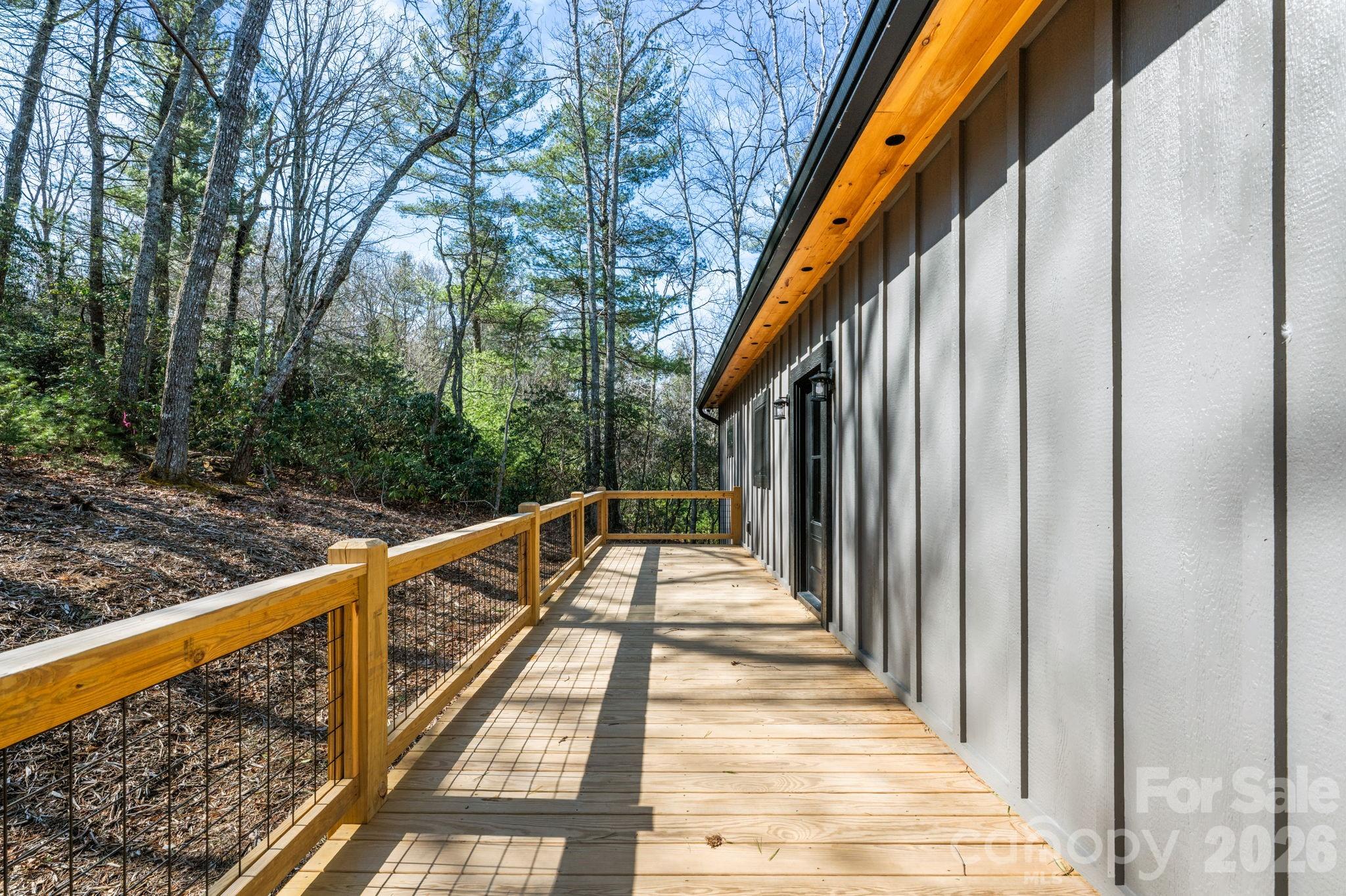 162 Shady Oak Lane — West Jefferson