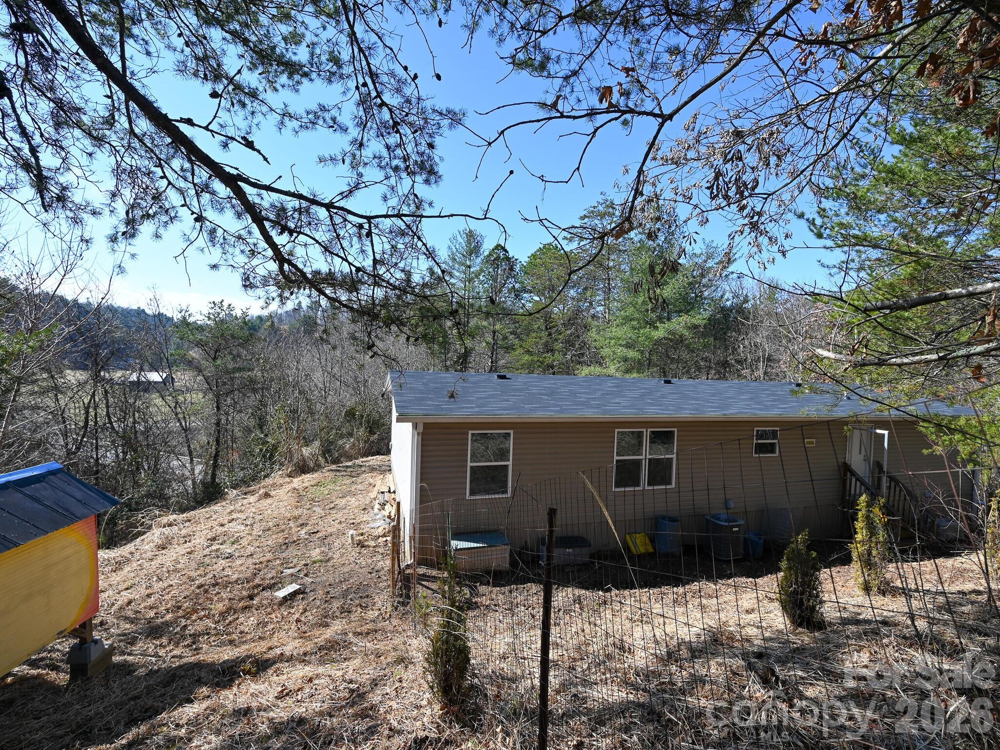 3509 Gabriels Creek Road — Mars Hill