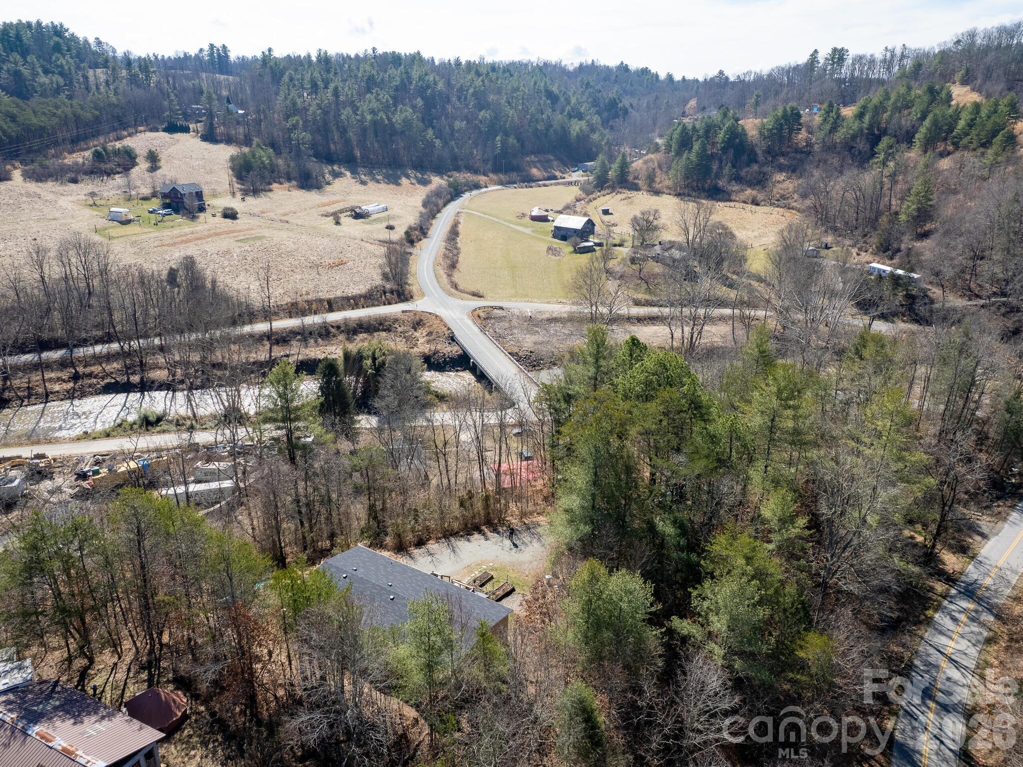 3509 Gabriels Creek Road — Mars Hill