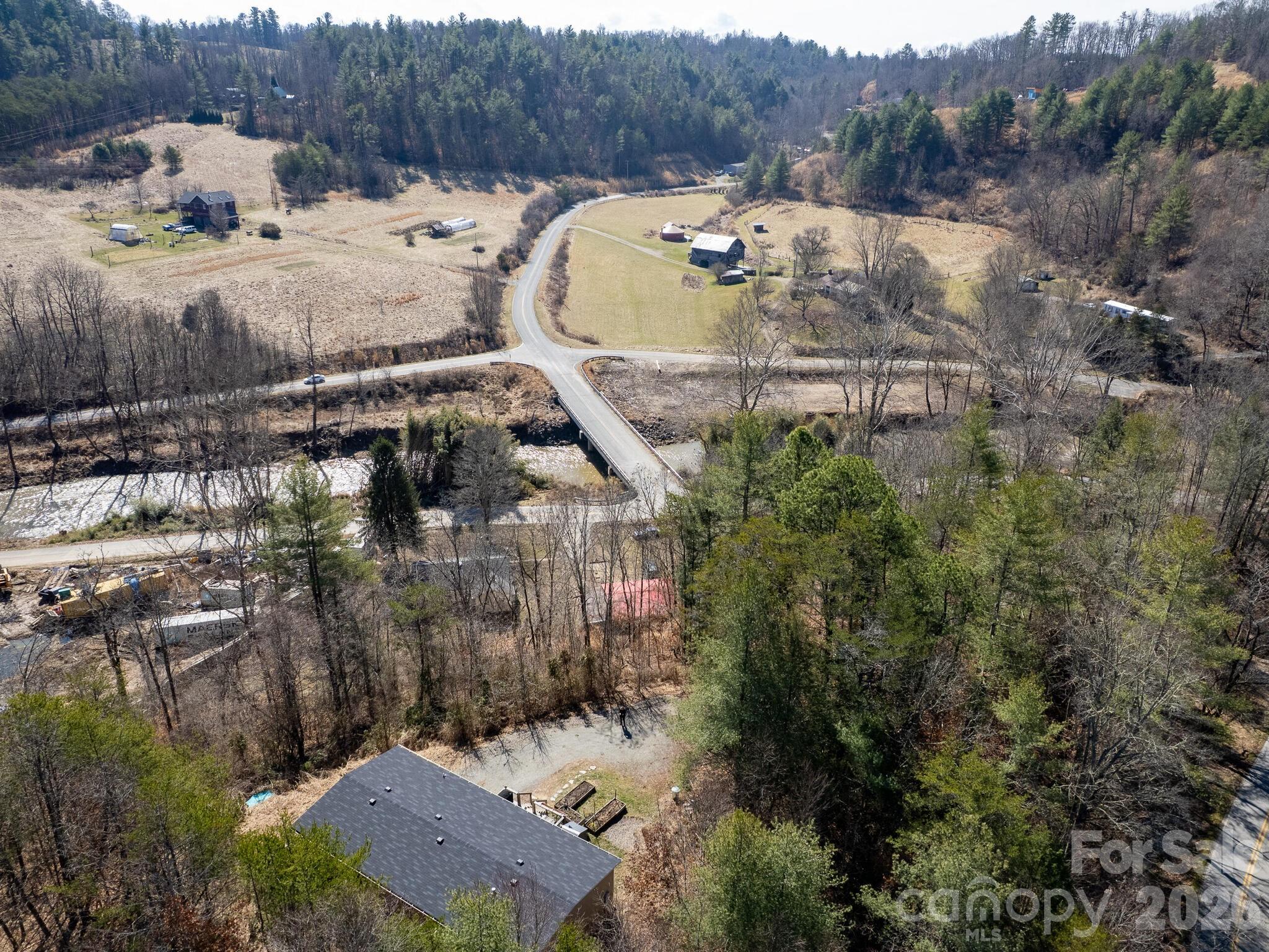 3509 Gabriels Creek Road — Mars Hill