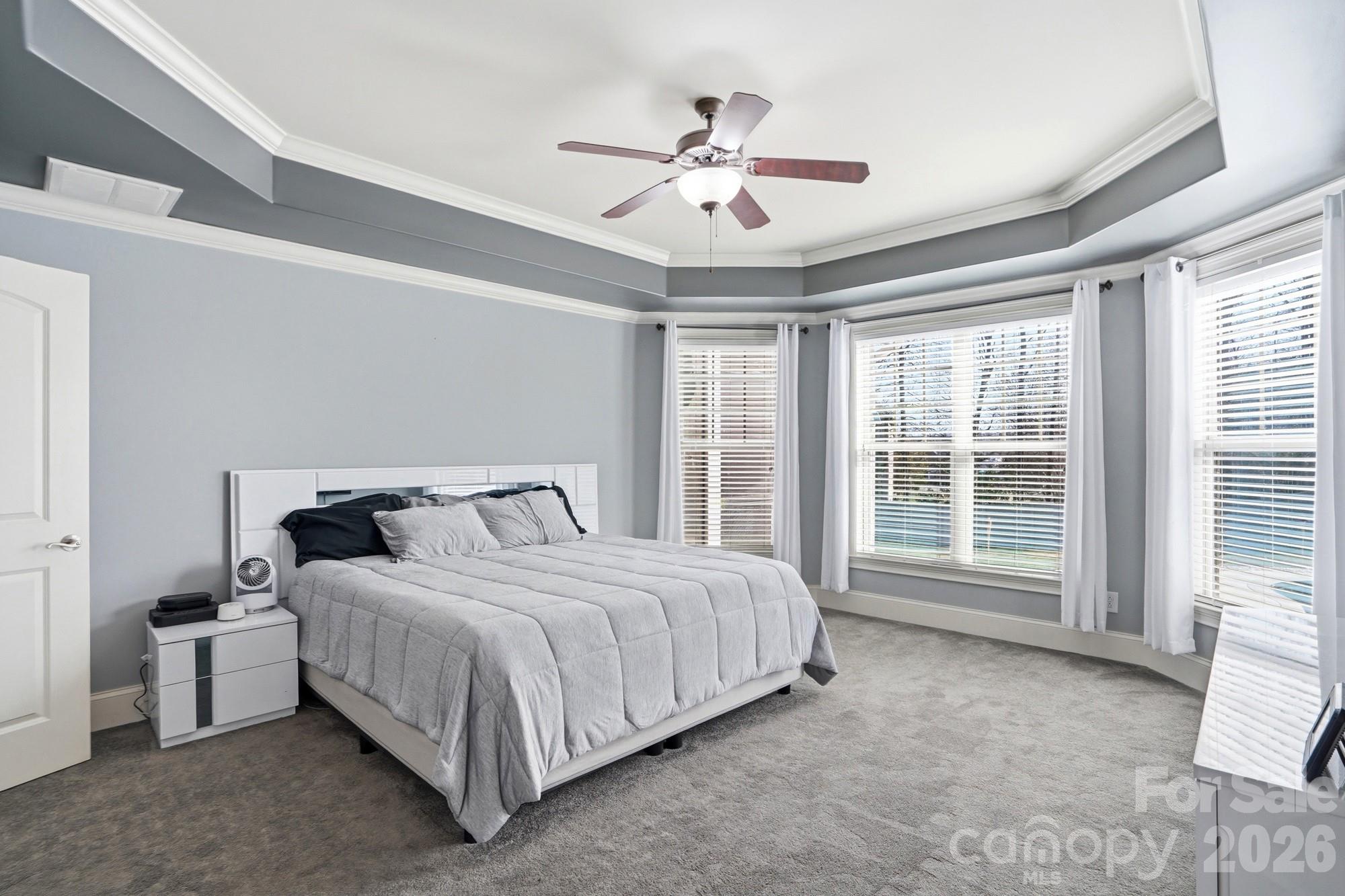 135 Lakeshore Hills Drive — Mooresville