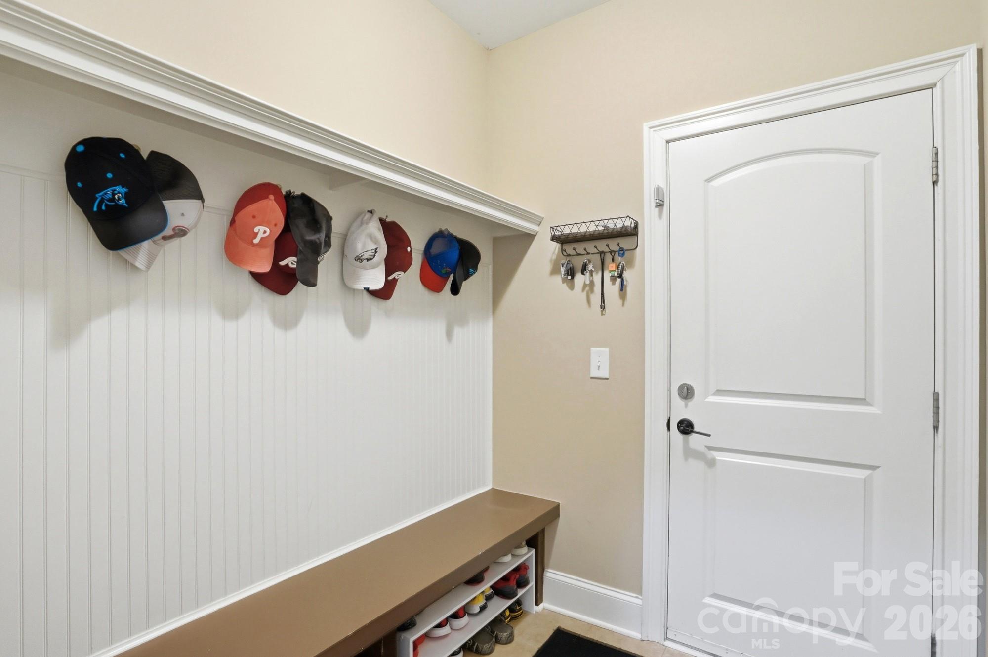 135 Lakeshore Hills Drive — Mooresville
