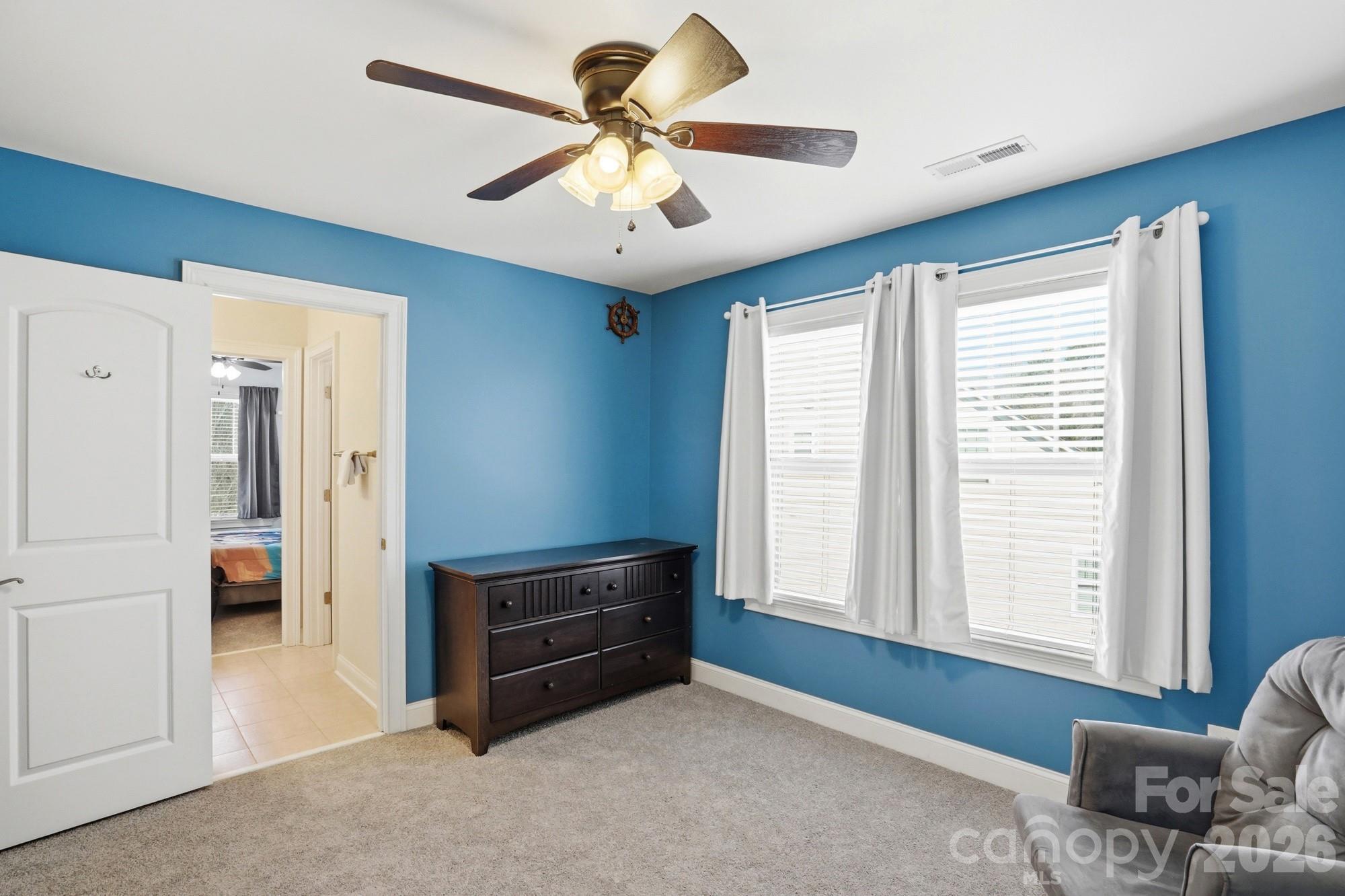135 Lakeshore Hills Drive — Mooresville
