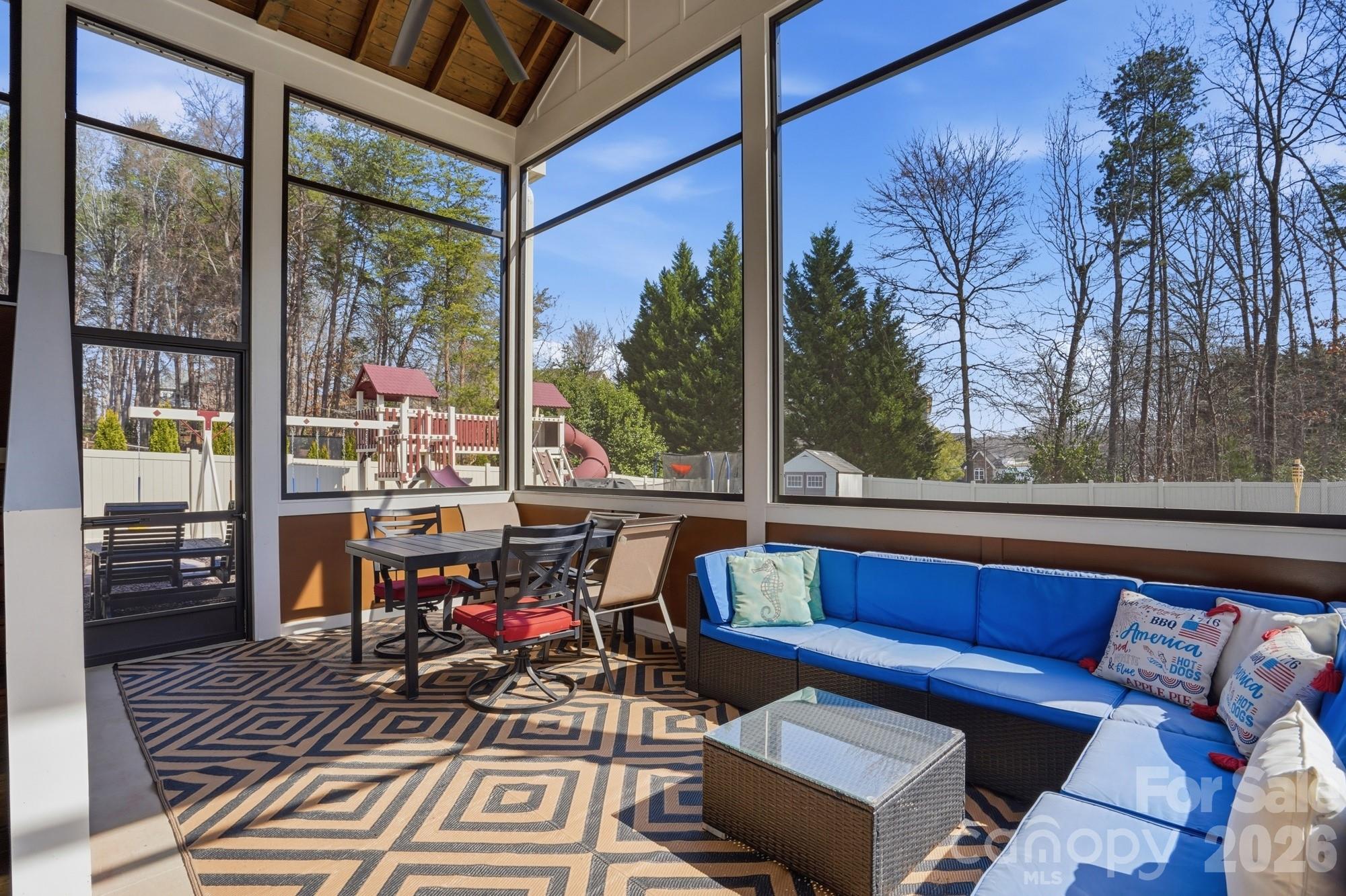 135 Lakeshore Hills Drive — Mooresville