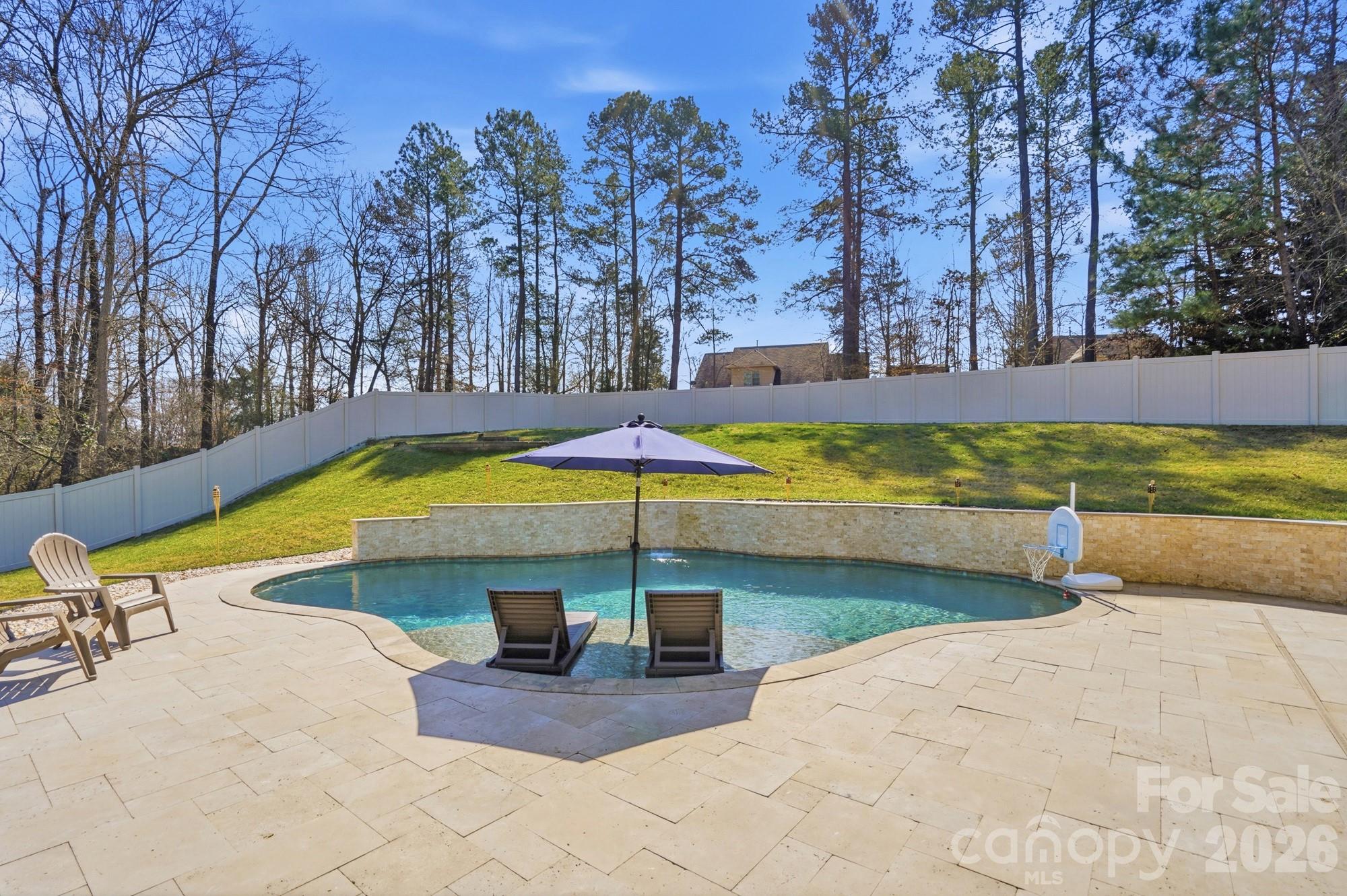 135 Lakeshore Hills Drive — Mooresville