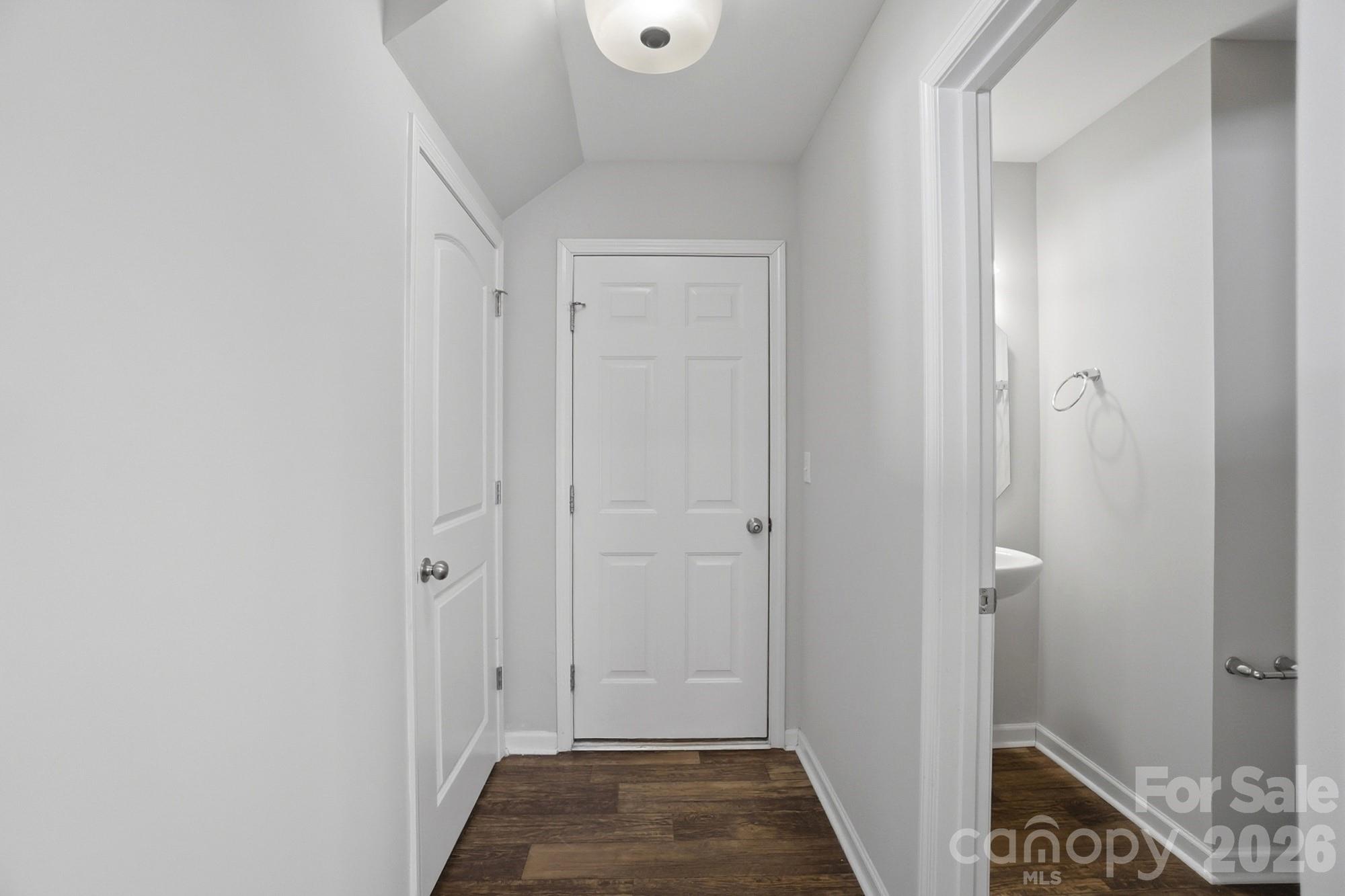 1000 Newfound Hollow Drive — Charlotte