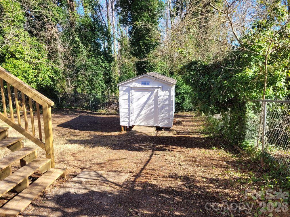 1116 East Drive — Gastonia