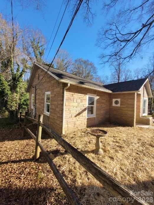 1116 East Drive — Gastonia