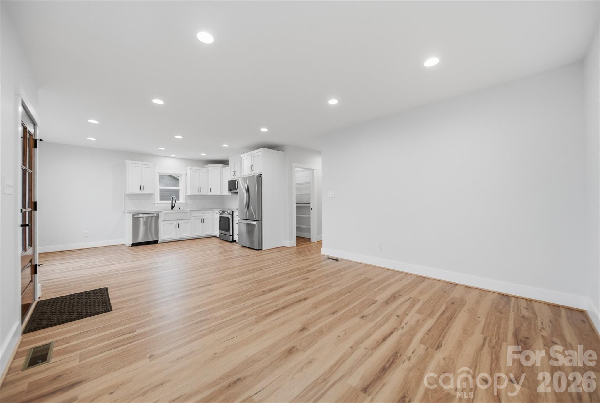 1022 E Main Street — Maiden