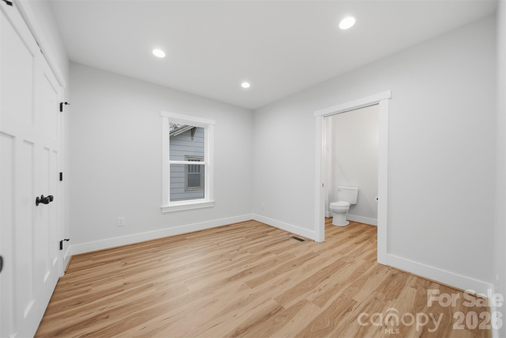 1022 E Main Street — Maiden