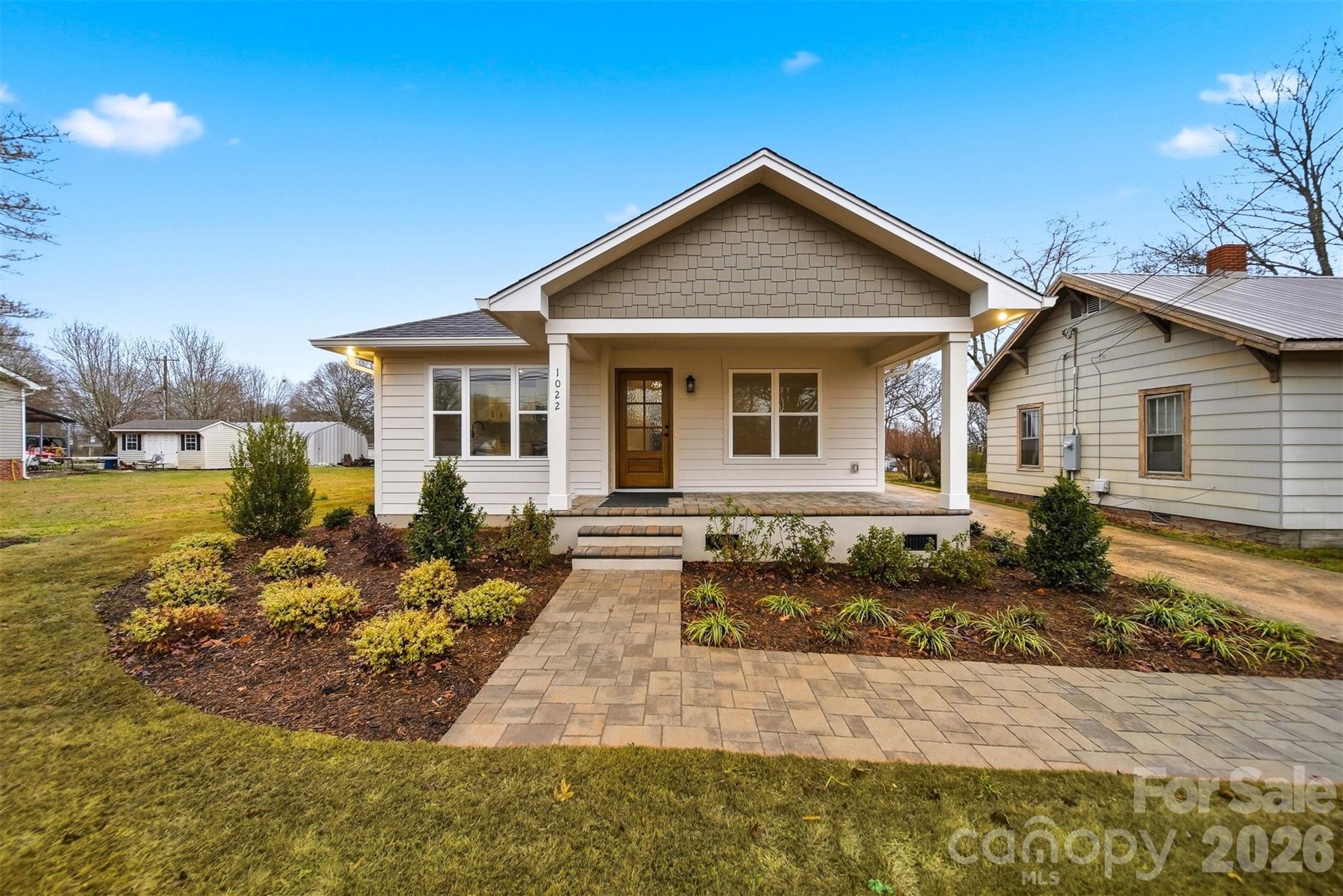 1022 E Main Street — Maiden