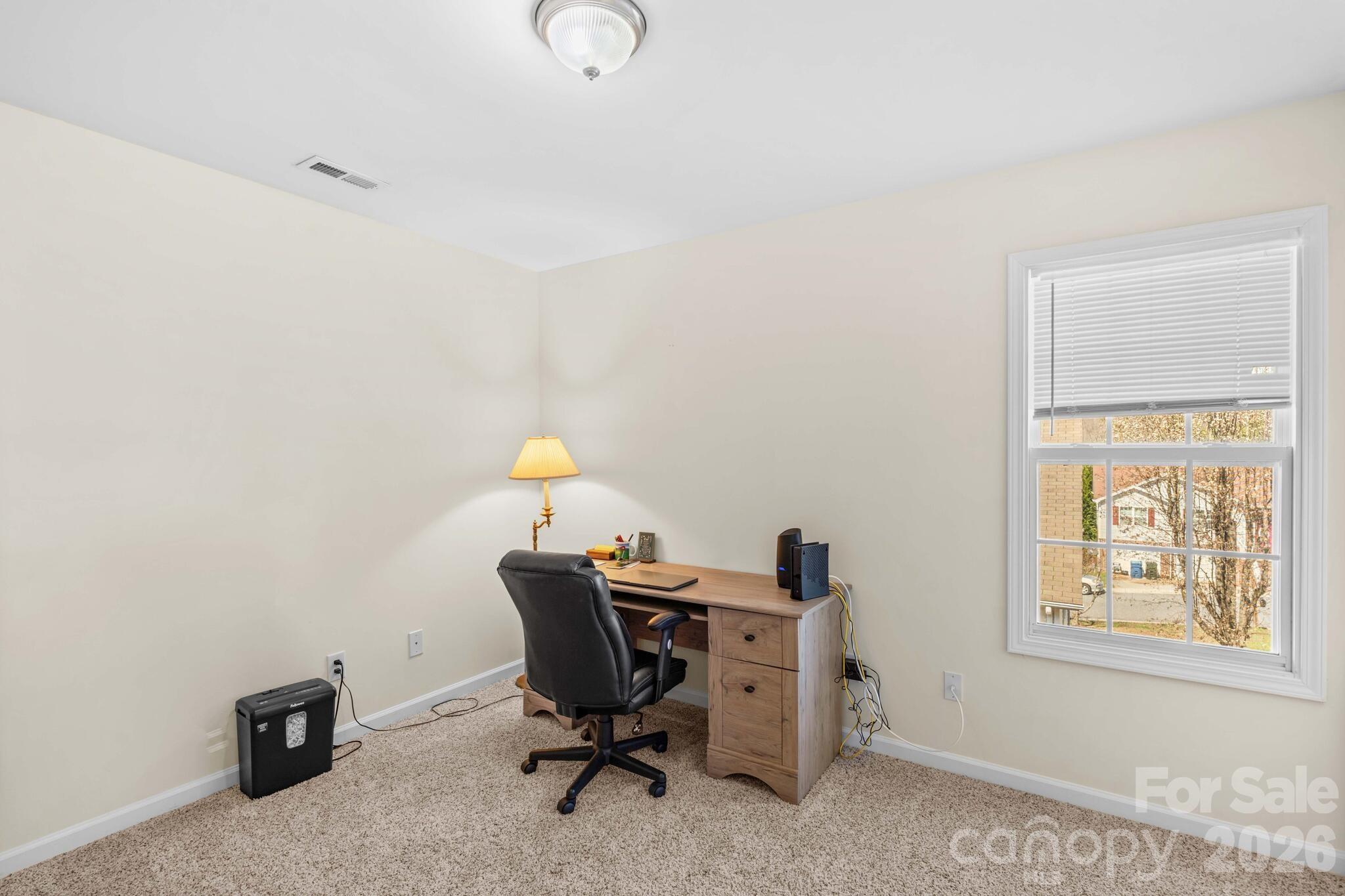 219 19th Avenue SE — Hickory