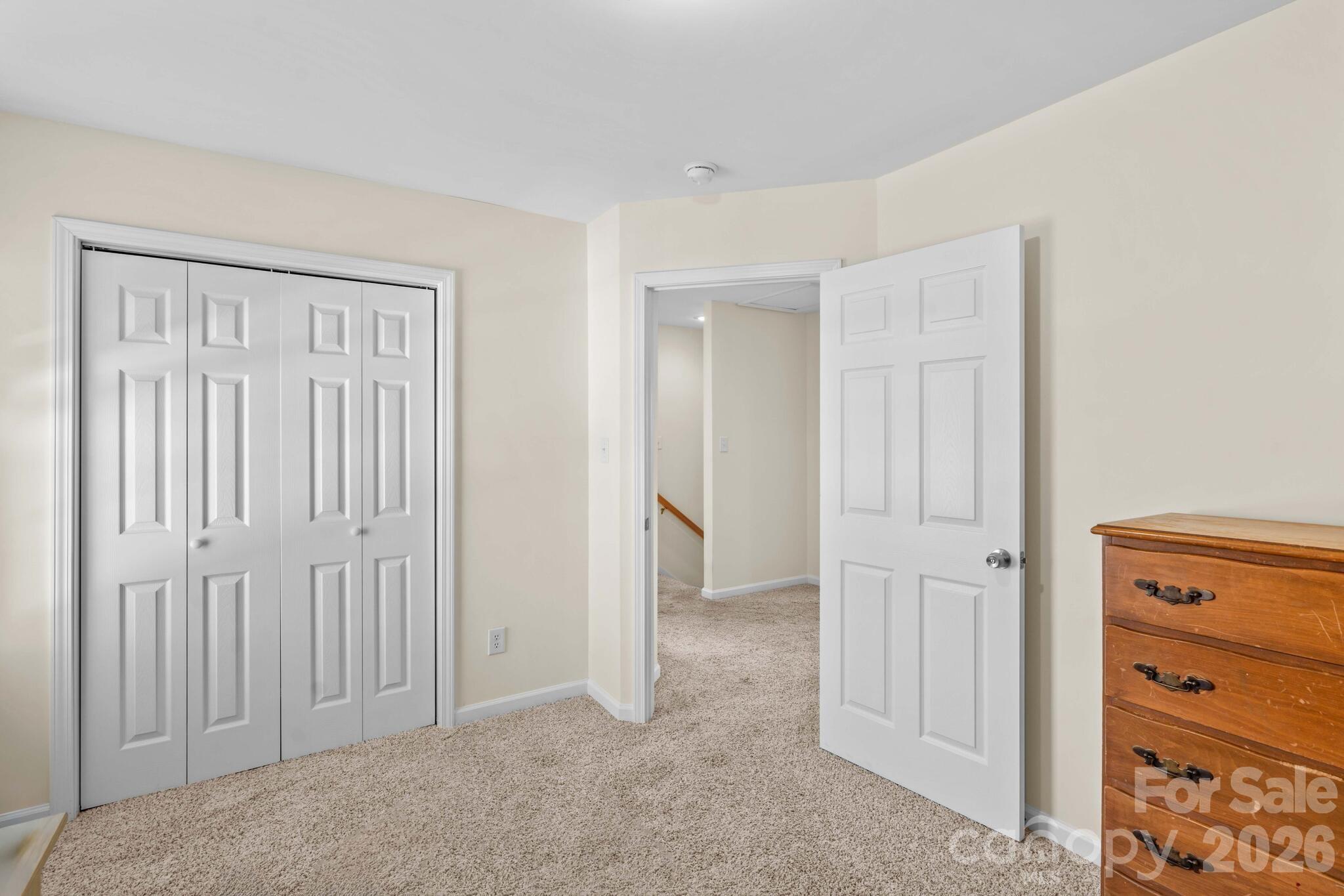 219 19th Avenue SE — Hickory