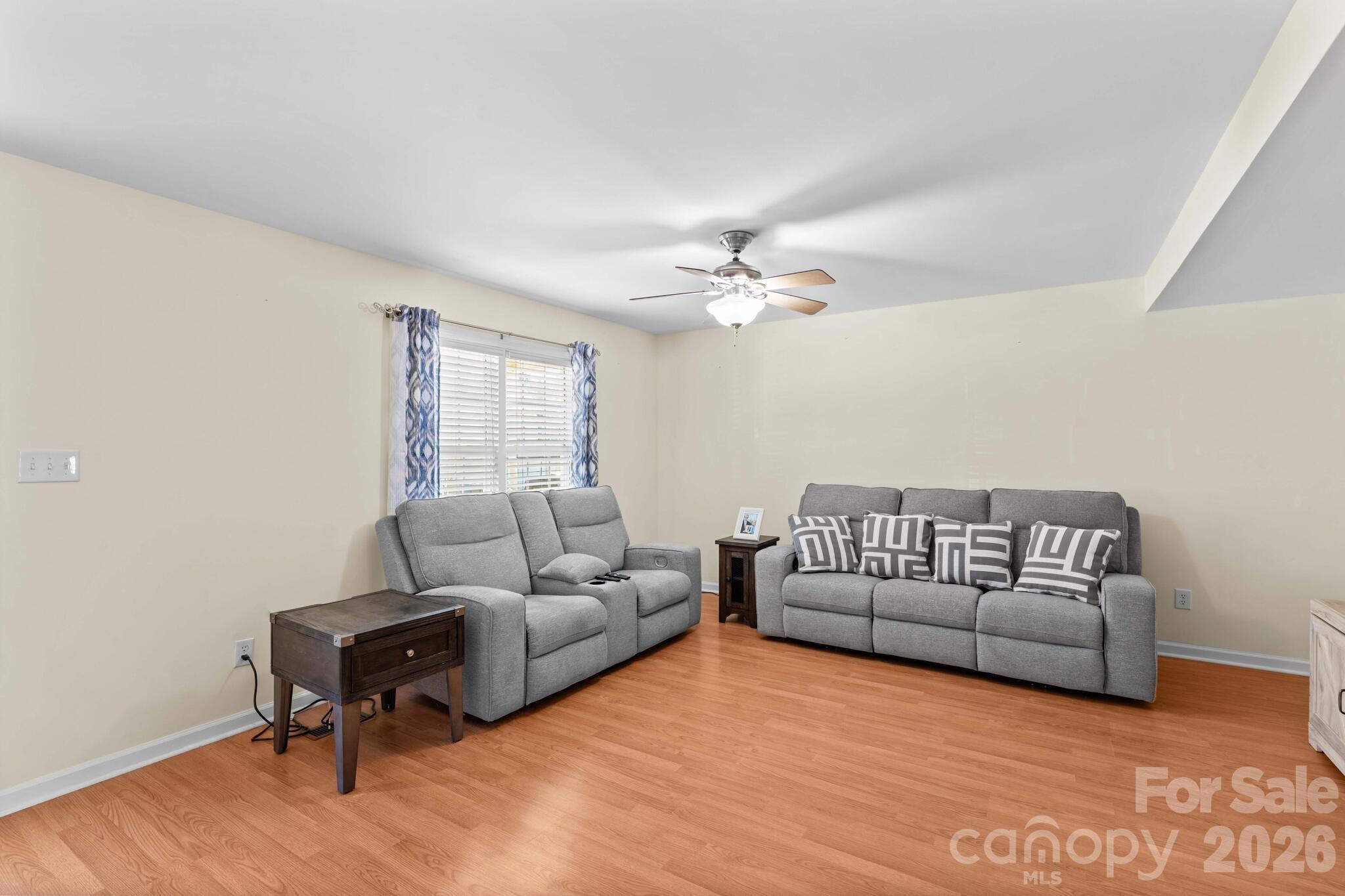 219 19th Avenue SE — Hickory