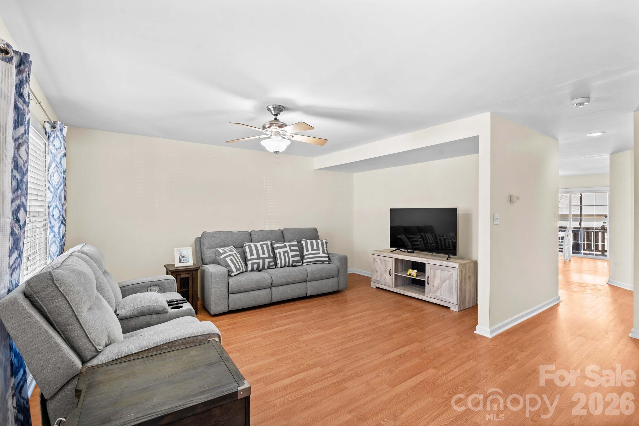 219 19th Avenue SE — Hickory