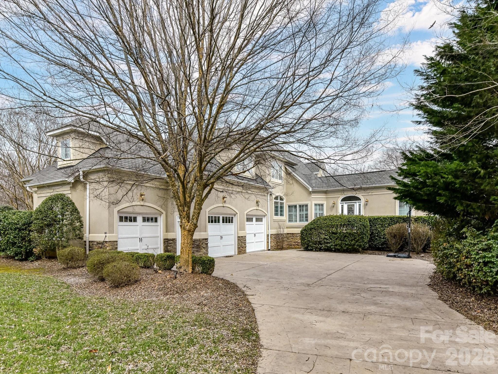1805 Mt Isle Harbor Drive — Charlotte