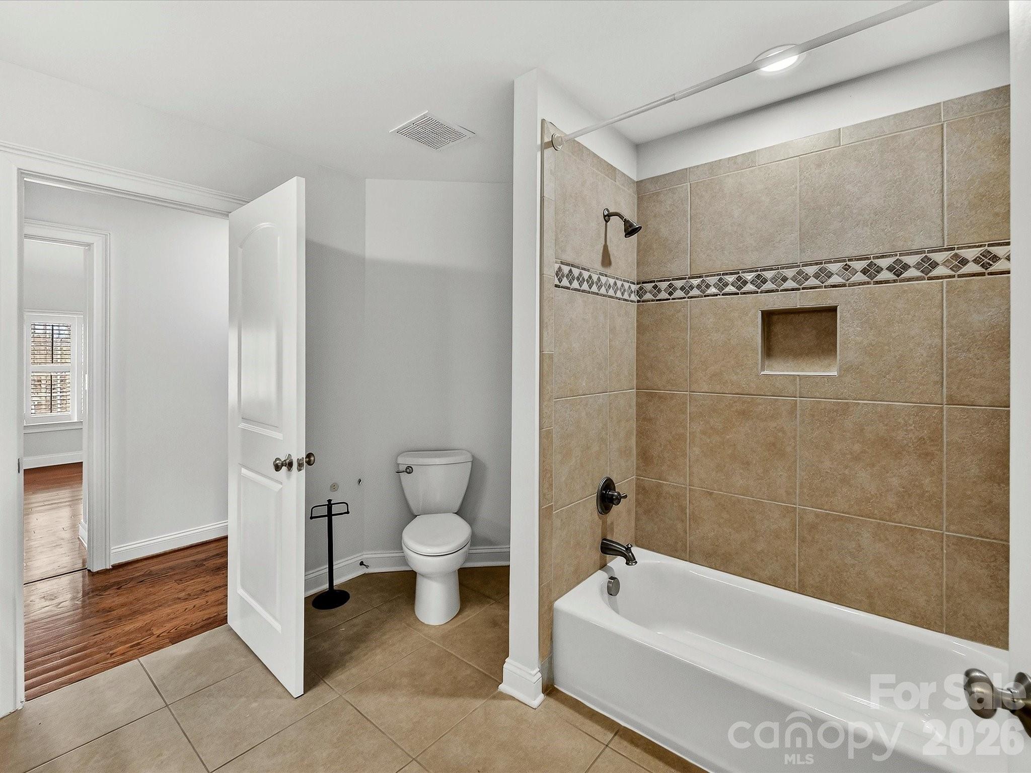 1805 Mt Isle Harbor Drive — Charlotte
