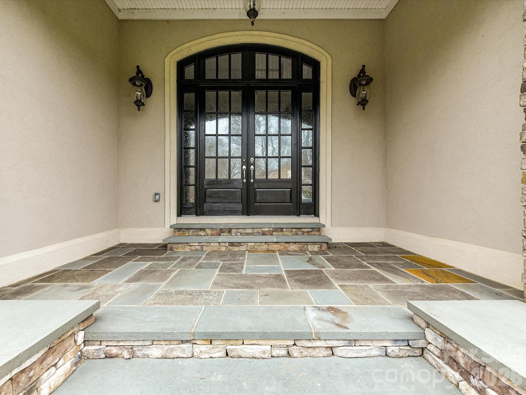 1805 Mt Isle Harbor Drive — Charlotte