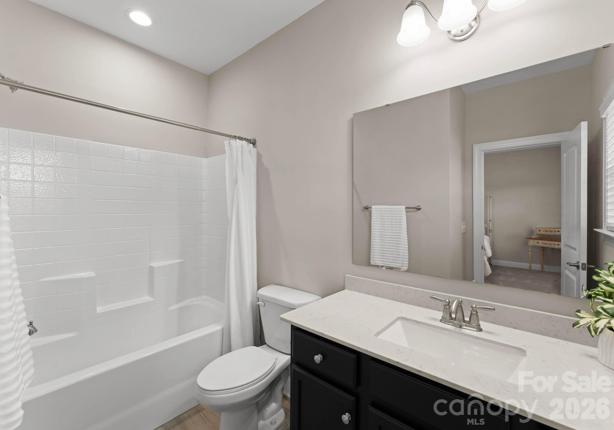 1053 Harlow's Crossing Drive — Matthews