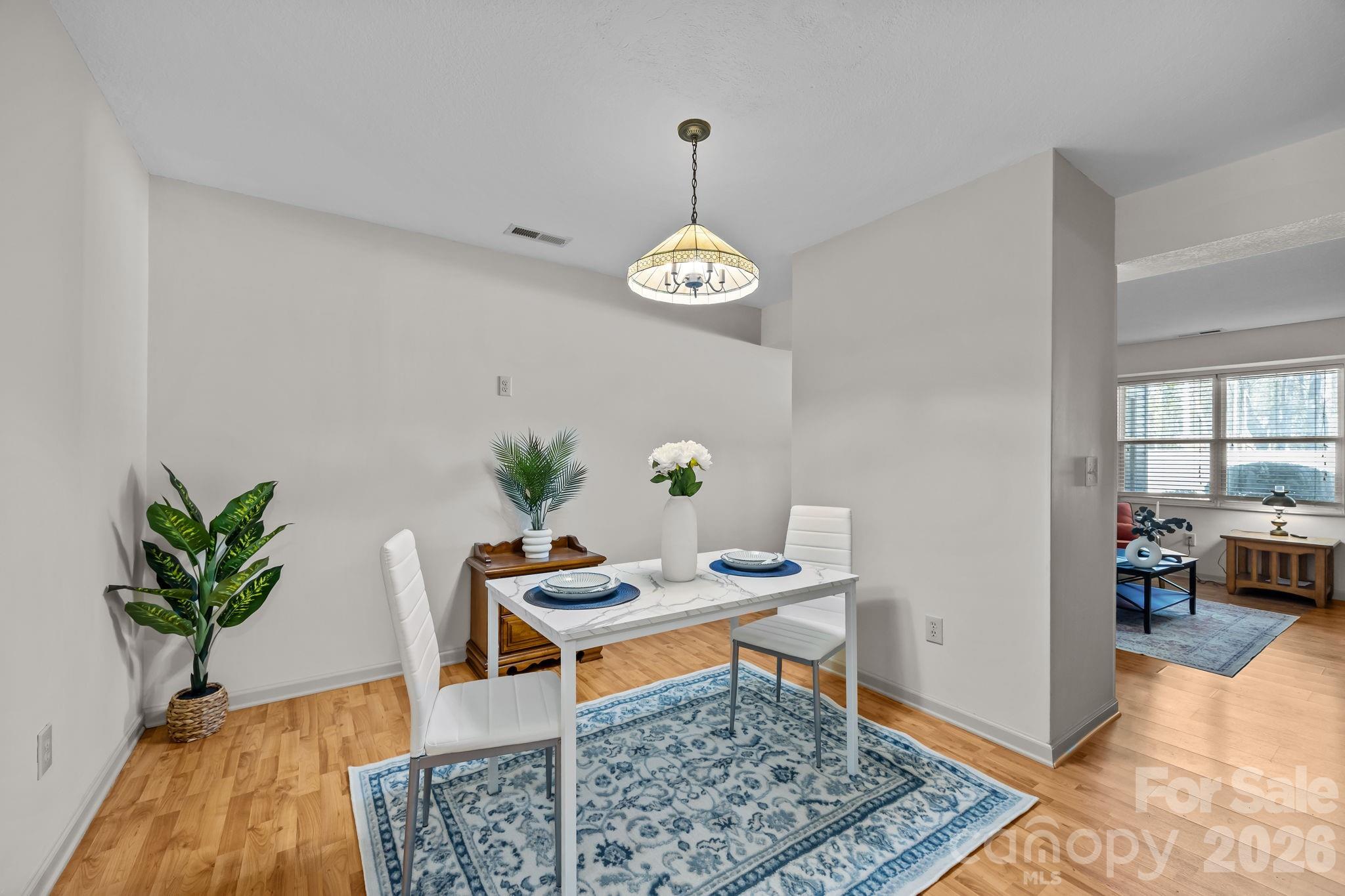 704 Carlyle Way — Asheville