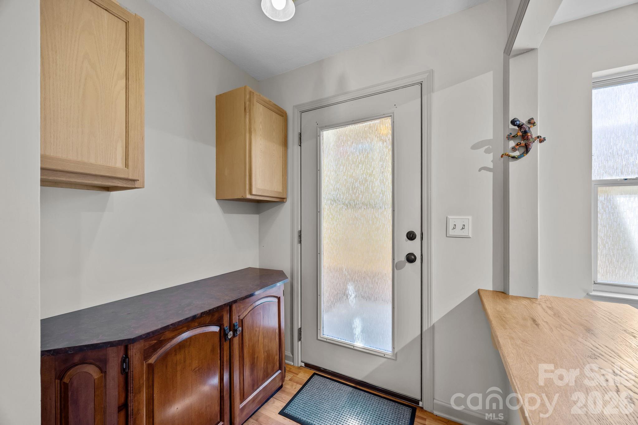 704 Carlyle Way — Asheville