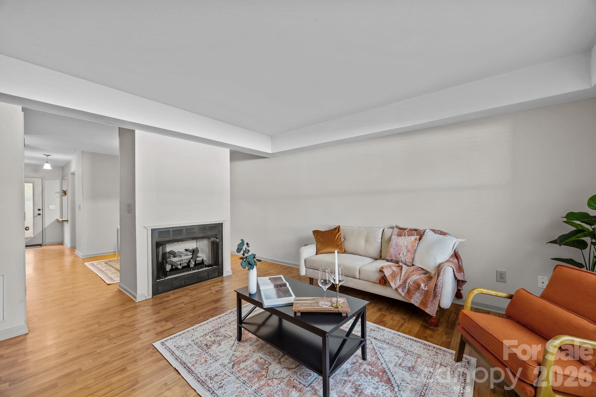 704 Carlyle Way — Asheville