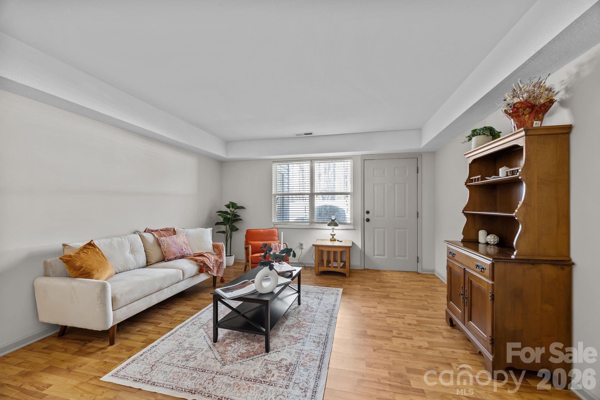 704 Carlyle Way — Asheville