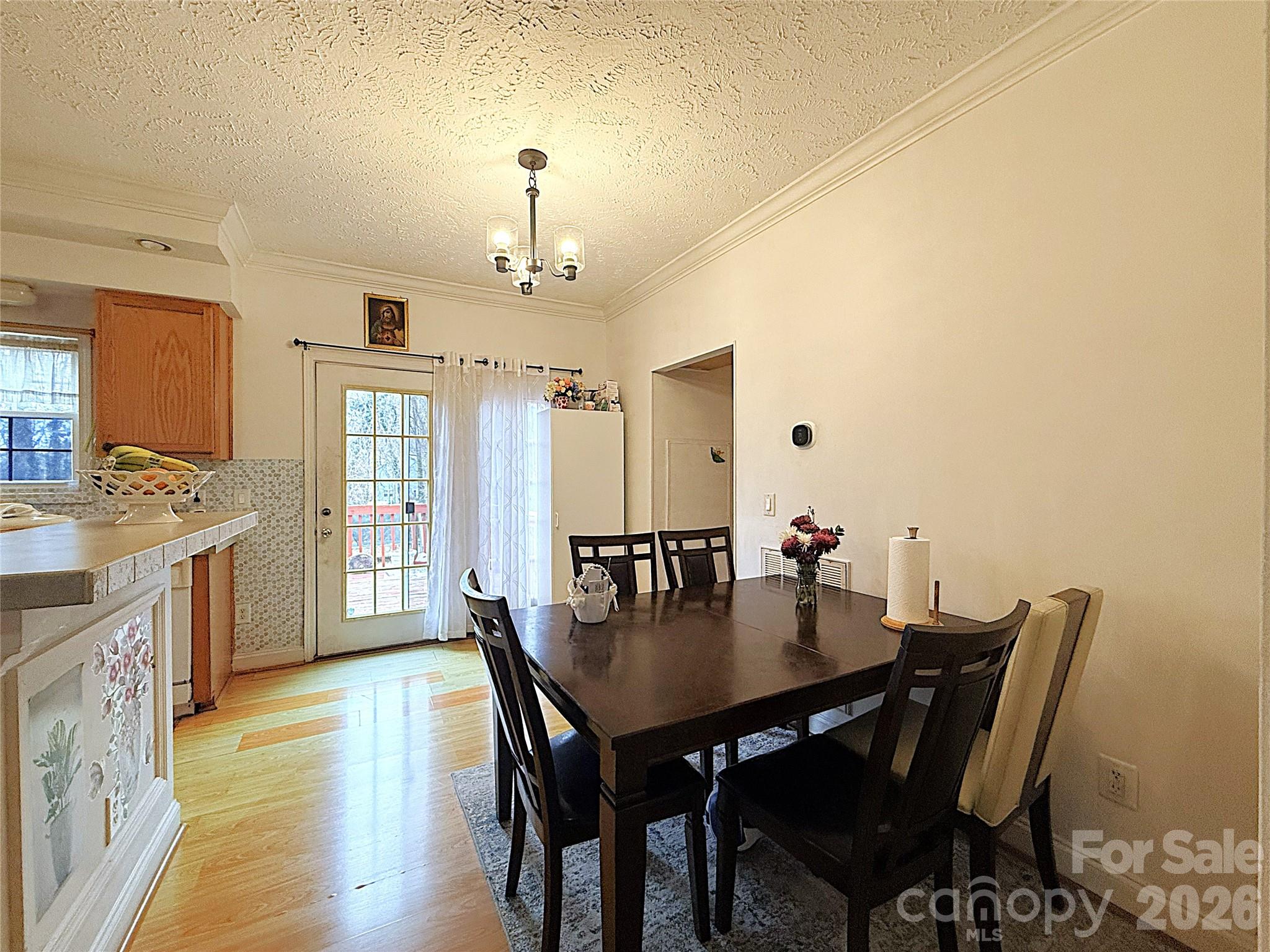 6228 Vernedale Road — Charlotte