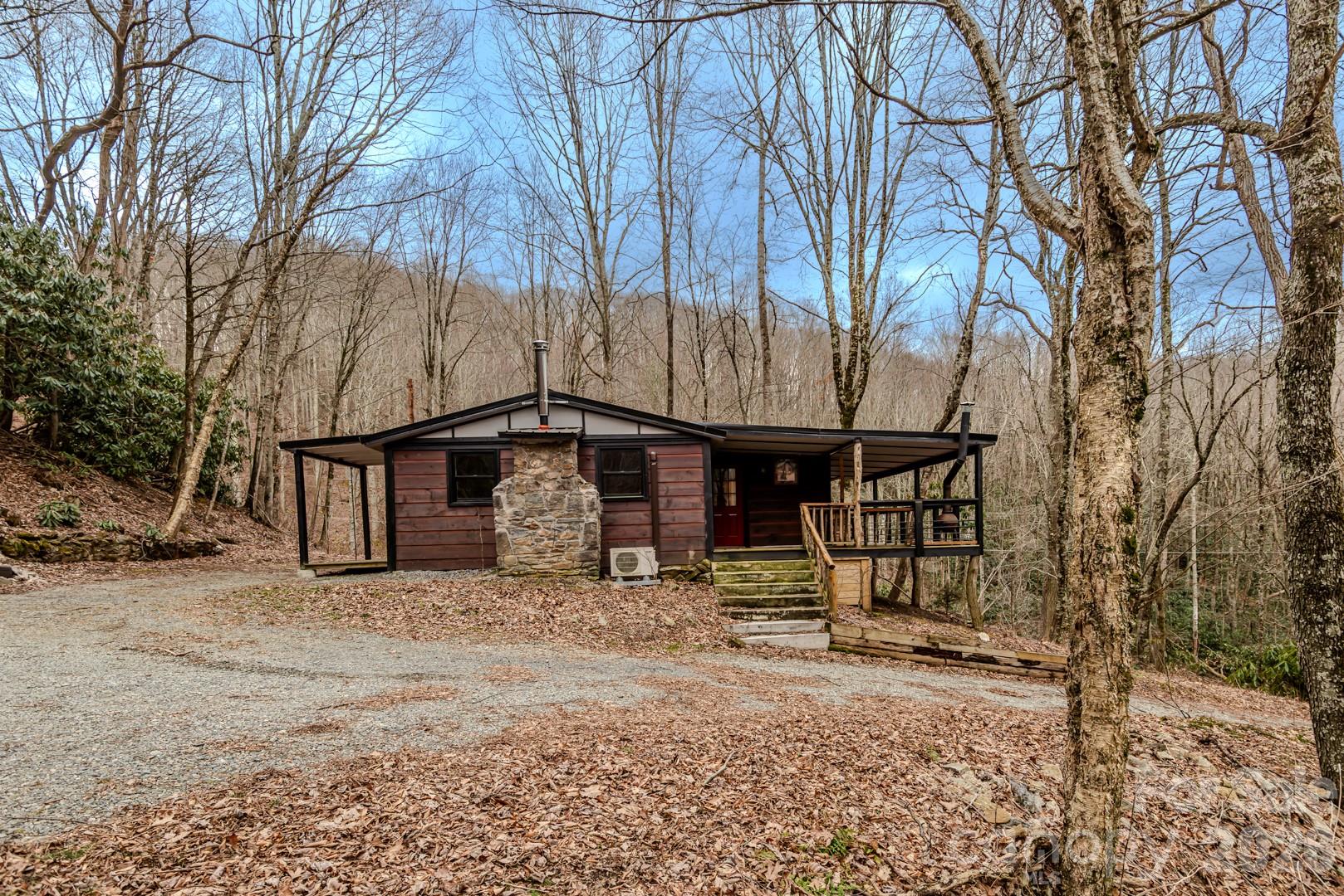 169 Samantha Springs Lane — Elk Park