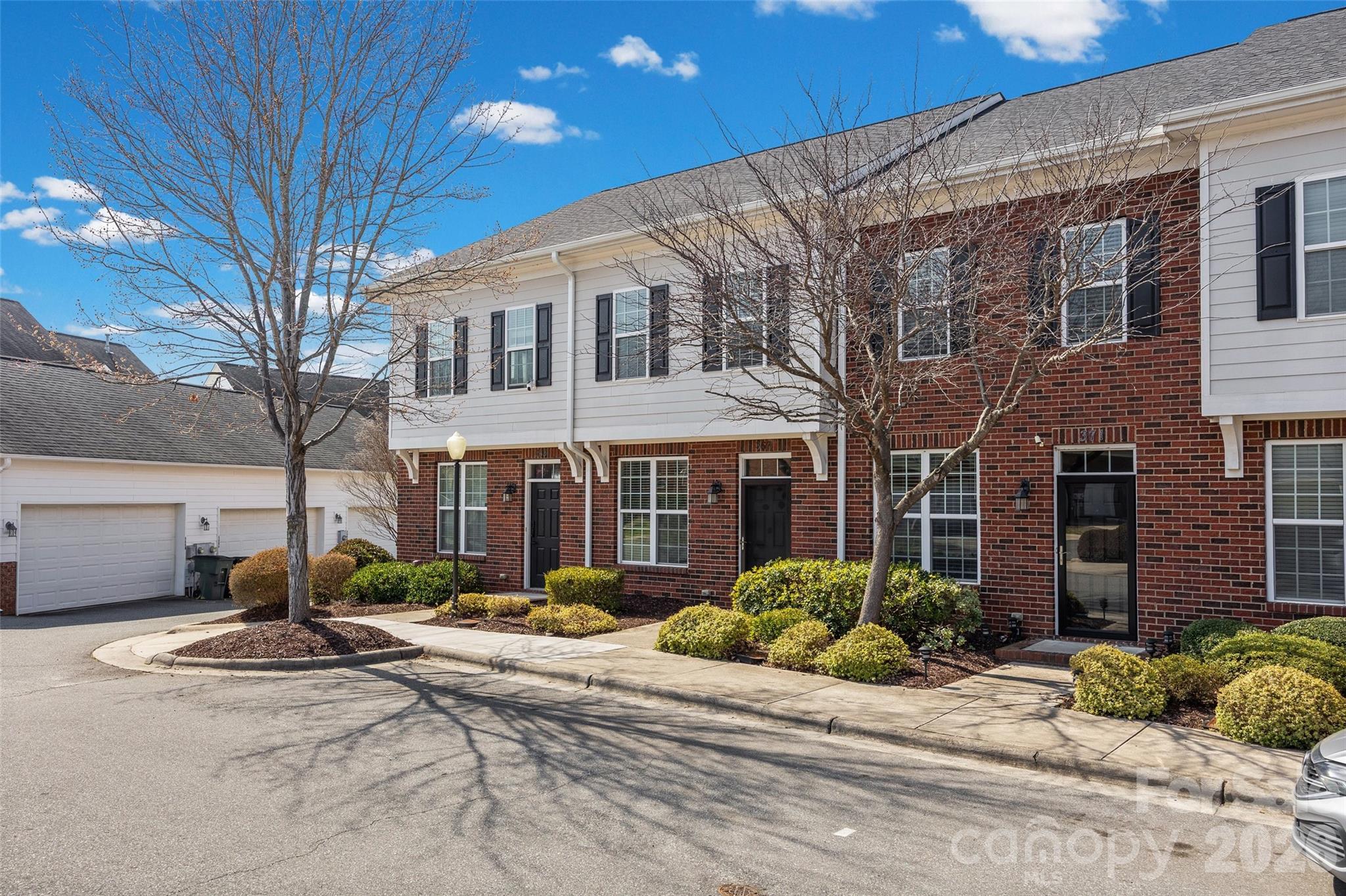 371 Beacon Street NW — Concord