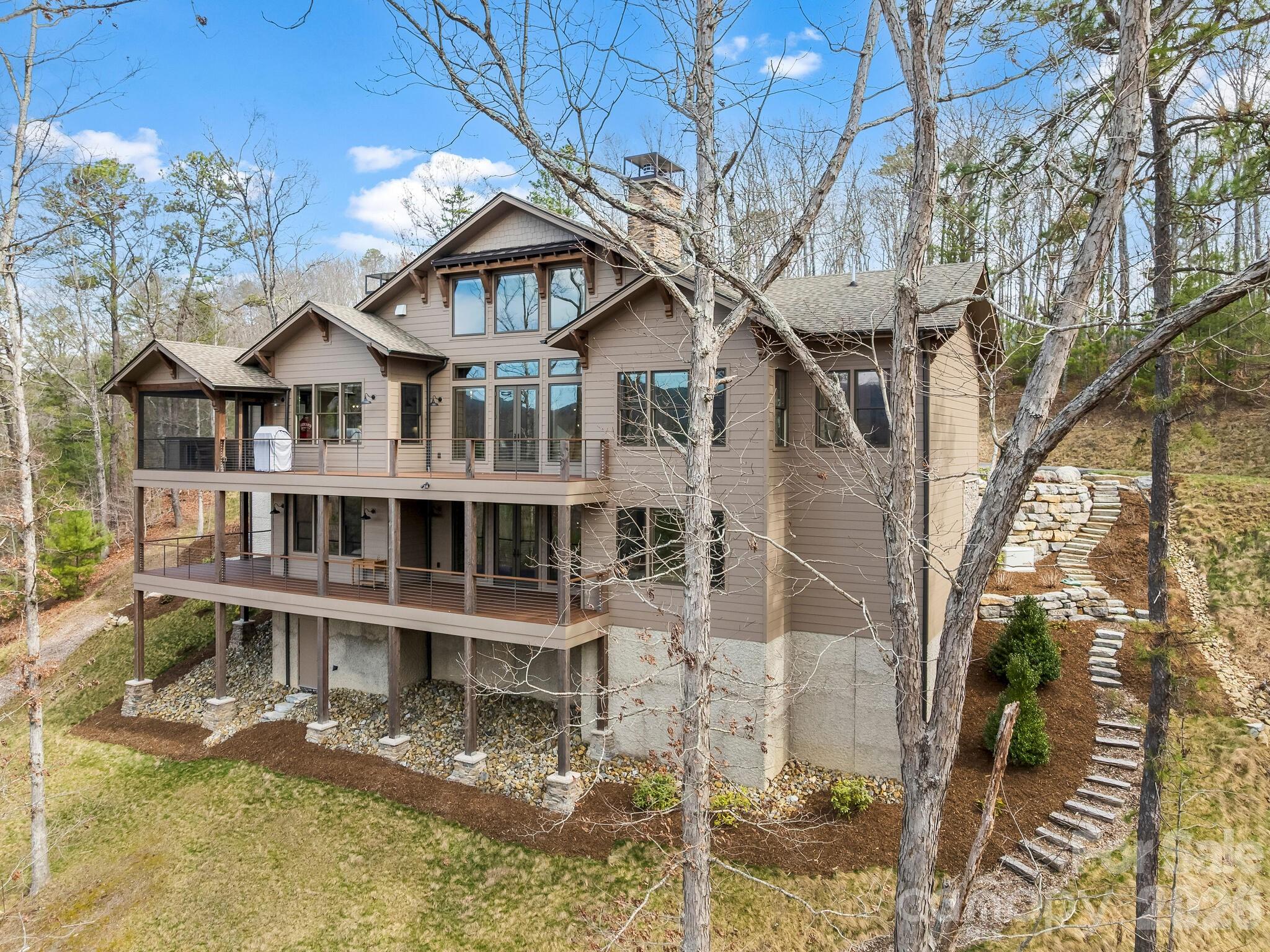 567 Wild River Run — Marshall