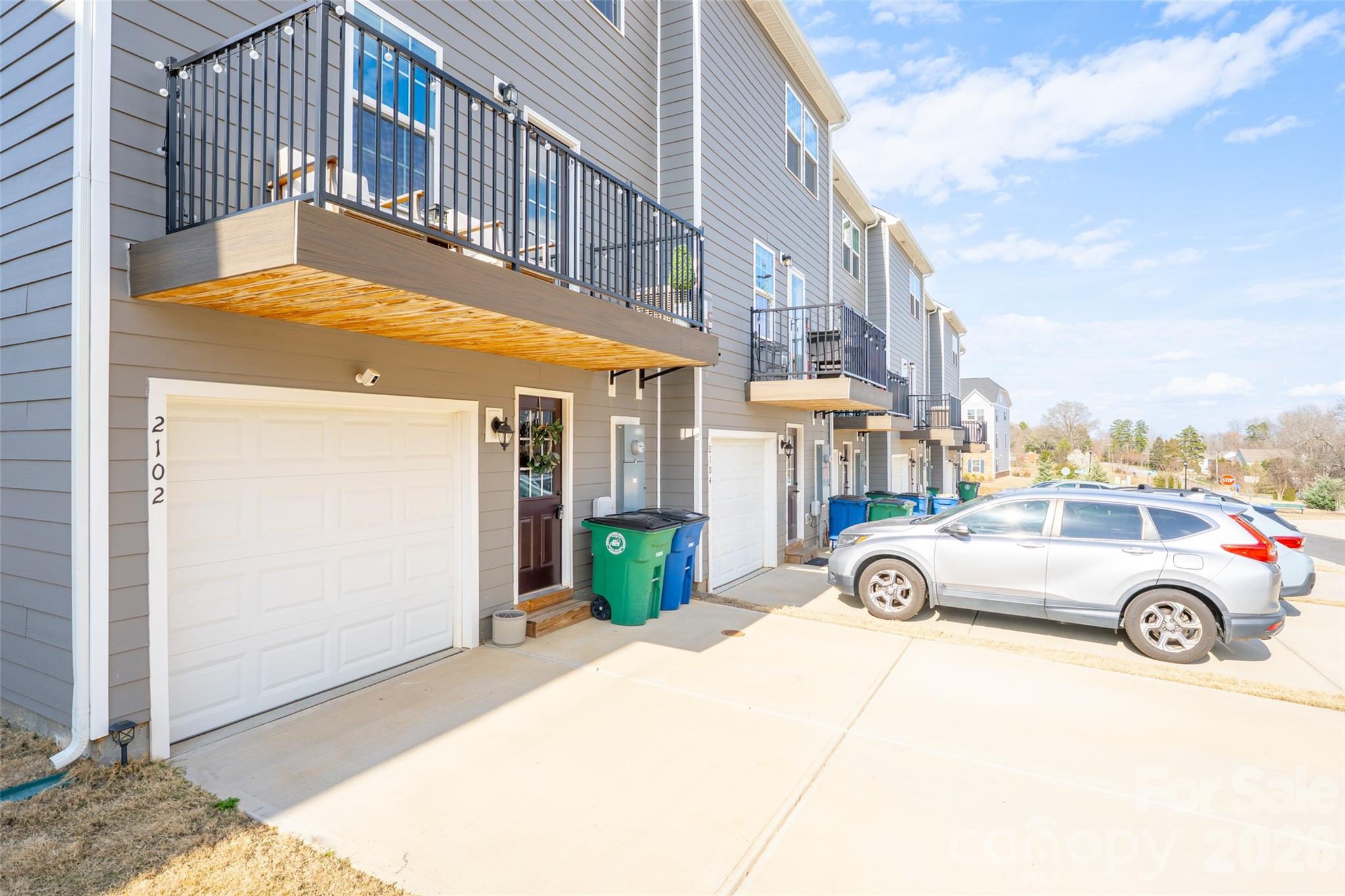 2102 Trout Lily Lane — Matthews