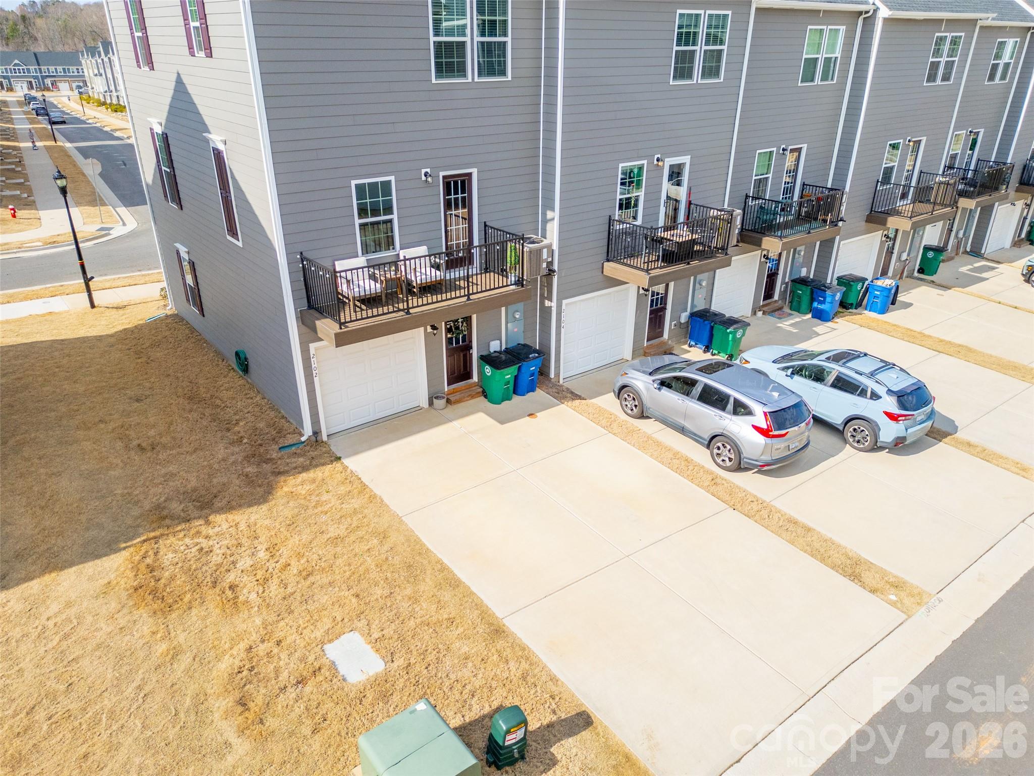 2102 Trout Lily Lane — Matthews