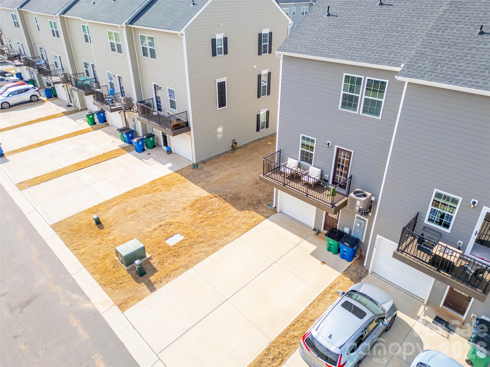2102 Trout Lily Lane — Matthews