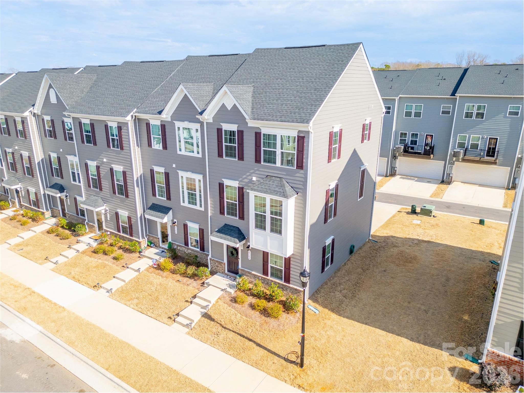 2102 Trout Lily Lane — Matthews