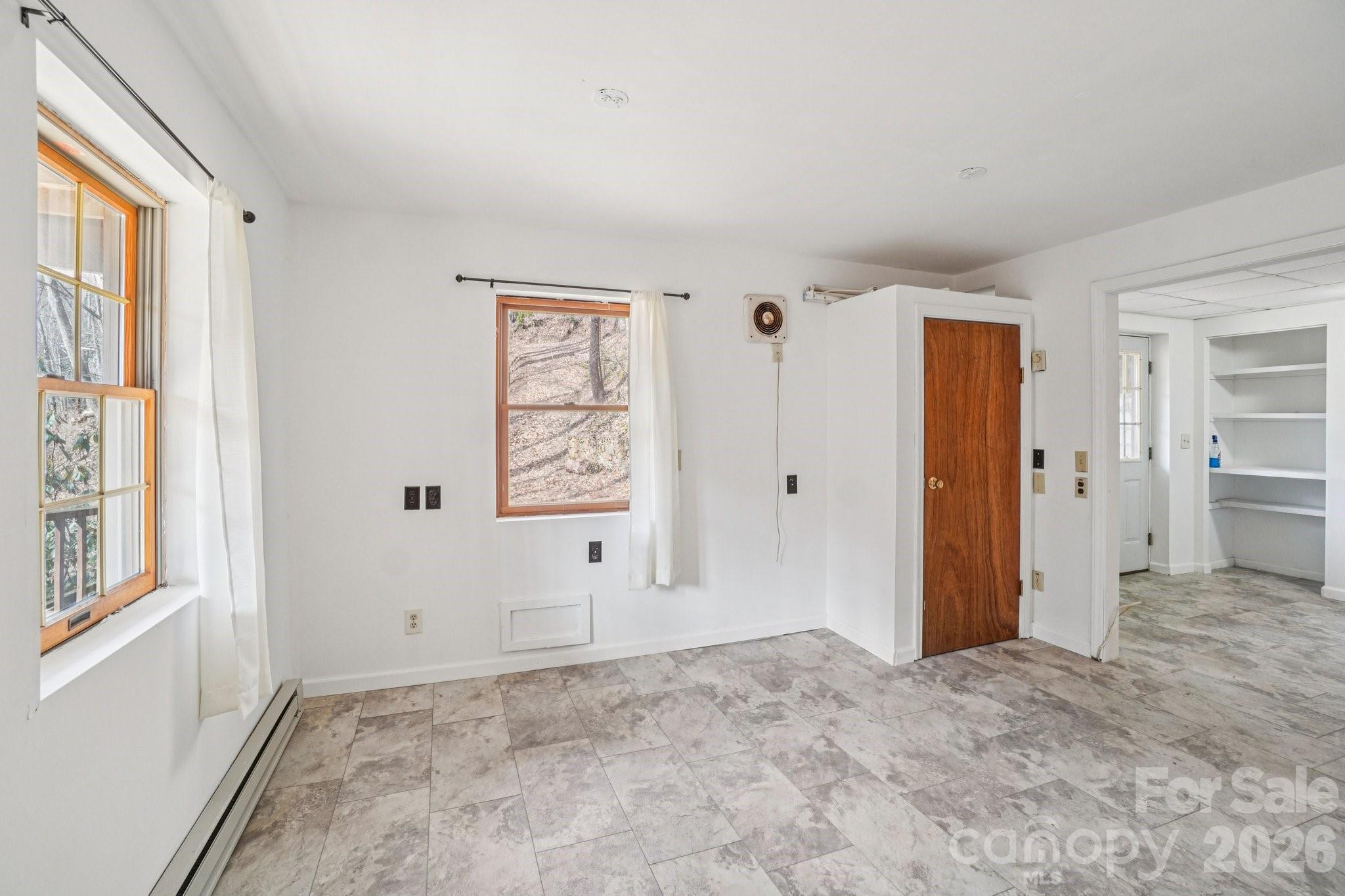 307 Roaring Creek Lane — Waynesville