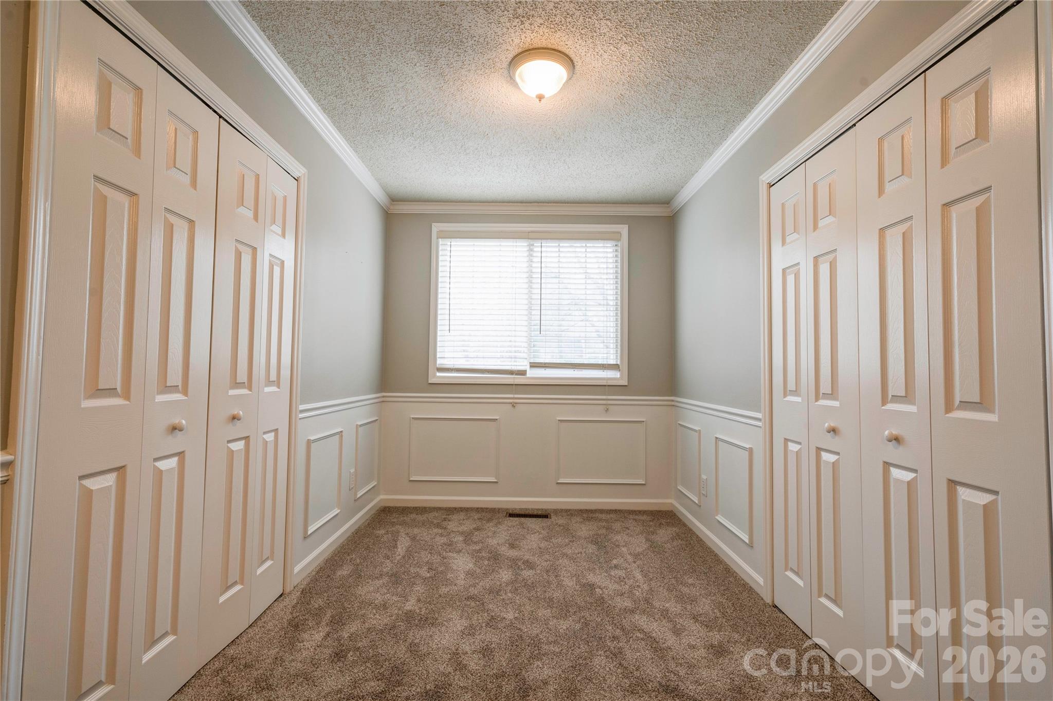 174 Columns Circle — Shelby
