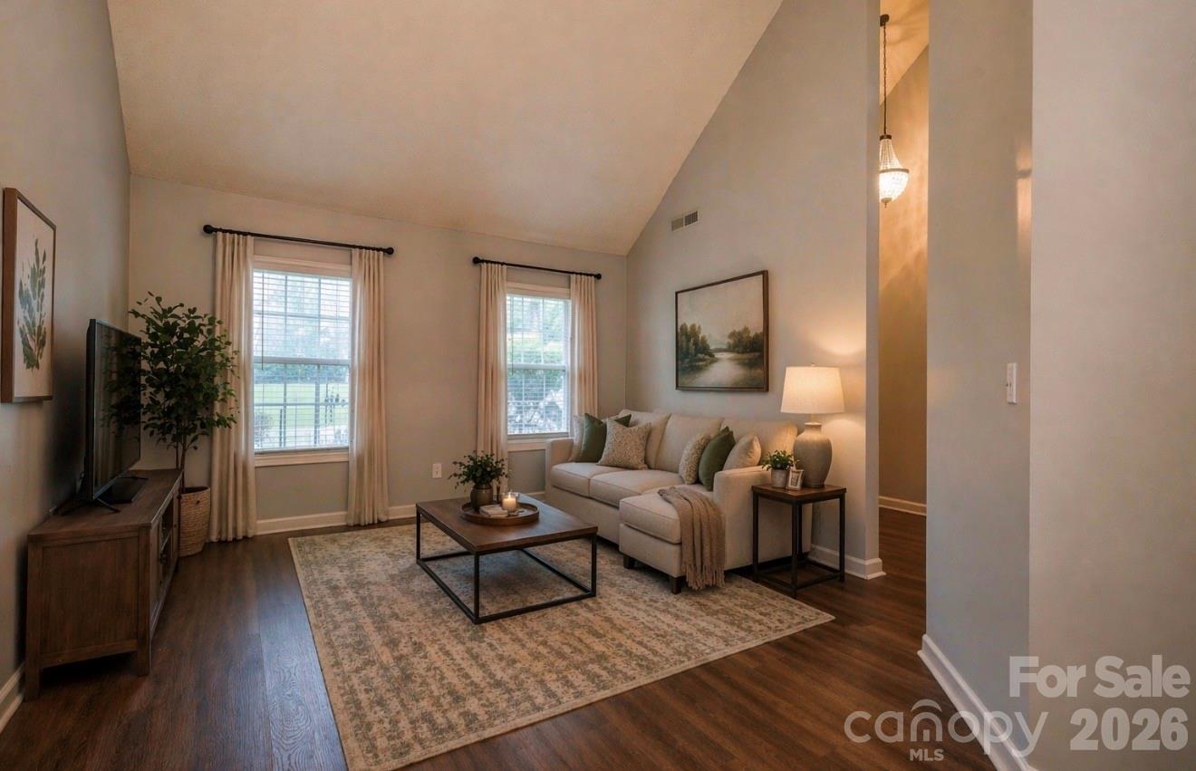 174 Columns Circle — Shelby