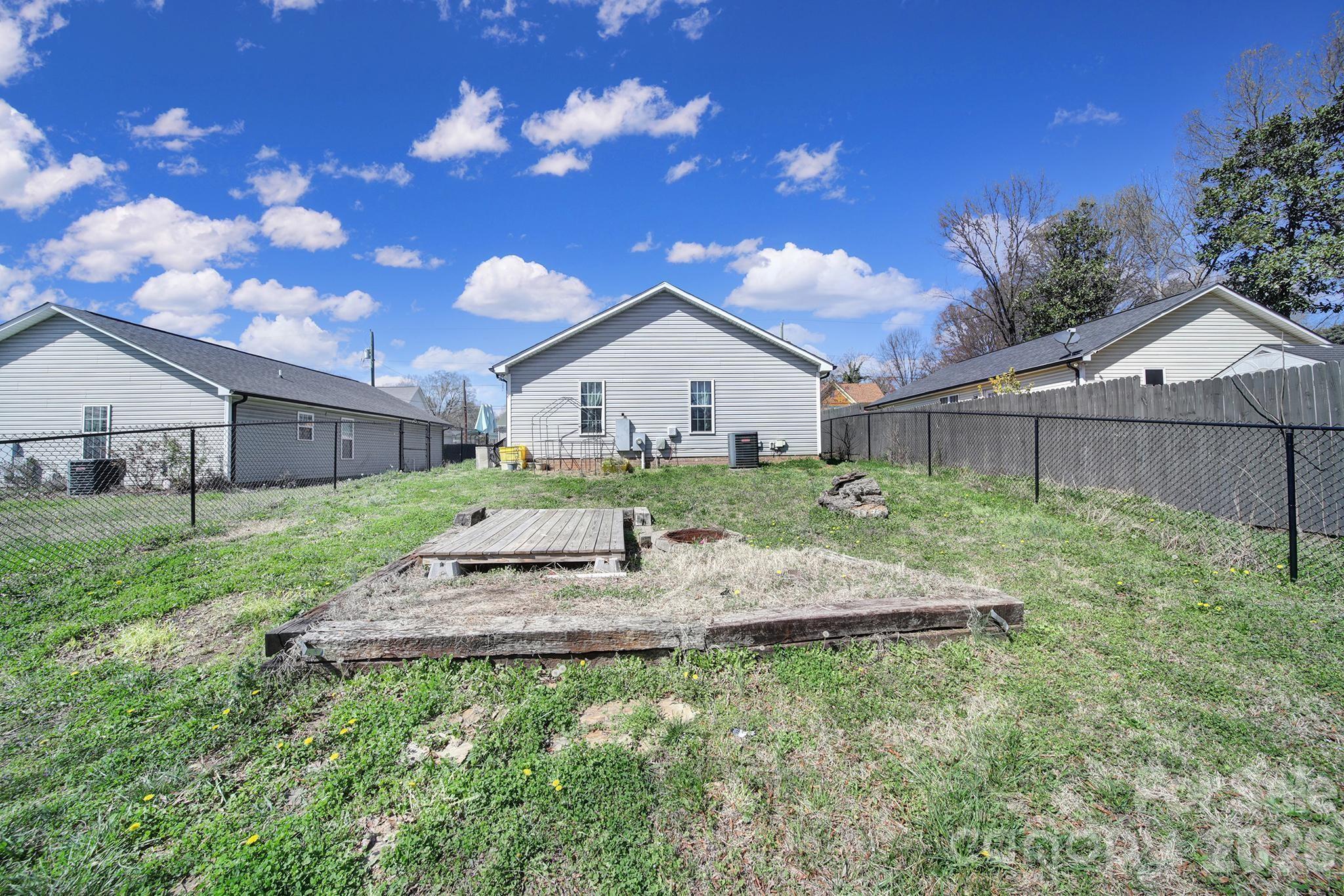 41 Saint Mary Avenue NW — Concord