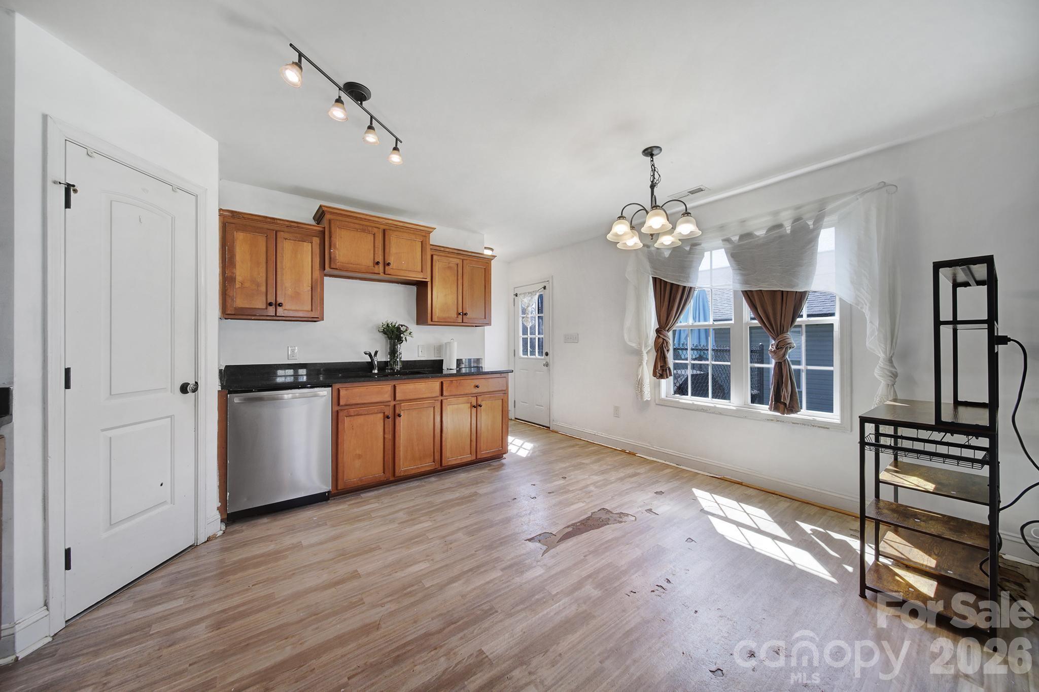 41 Saint Mary Avenue NW — Concord