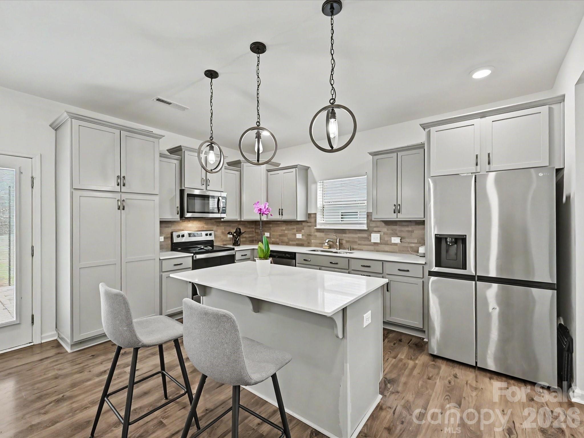 5125 Arbordale Way — Mount Holly