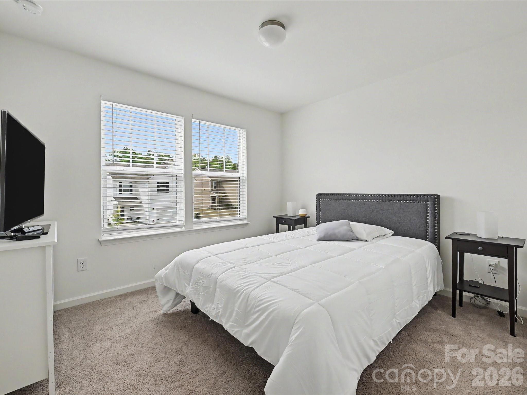 5125 Arbordale Way — Mount Holly