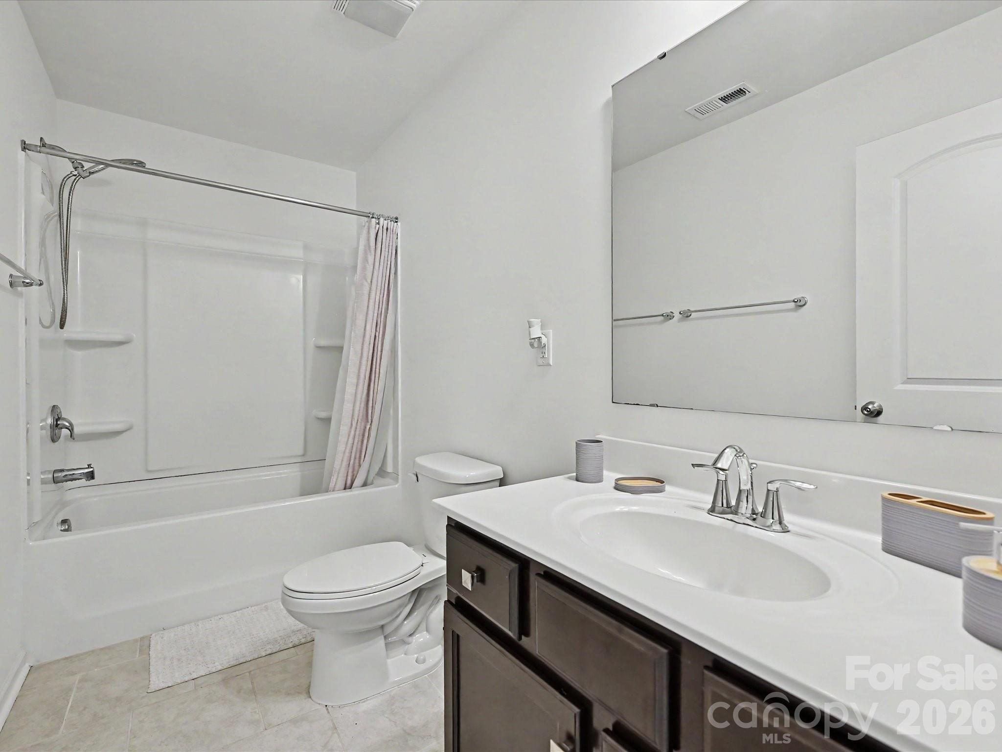 5125 Arbordale Way — Mount Holly