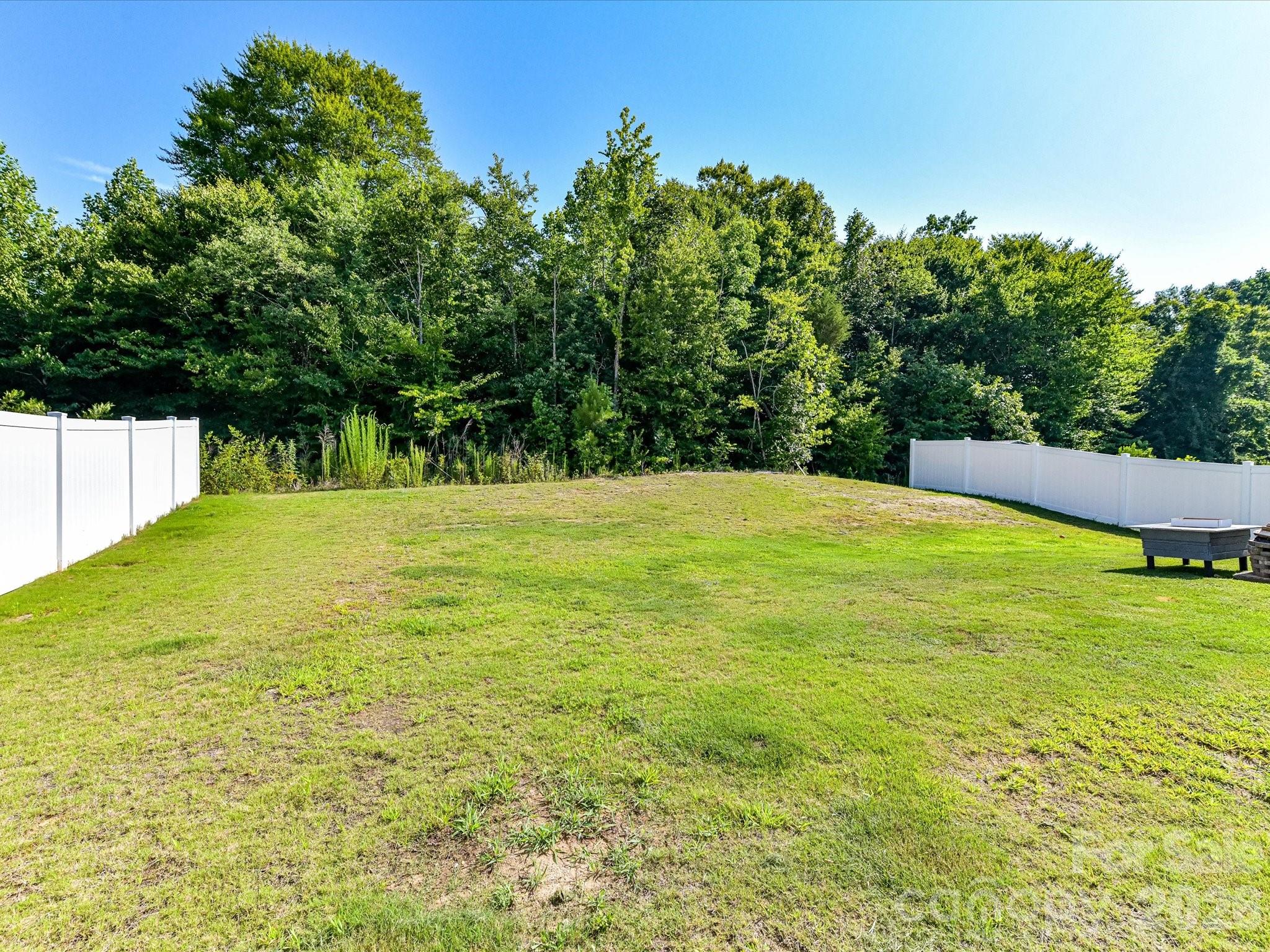 5125 Arbordale Way — Mount Holly