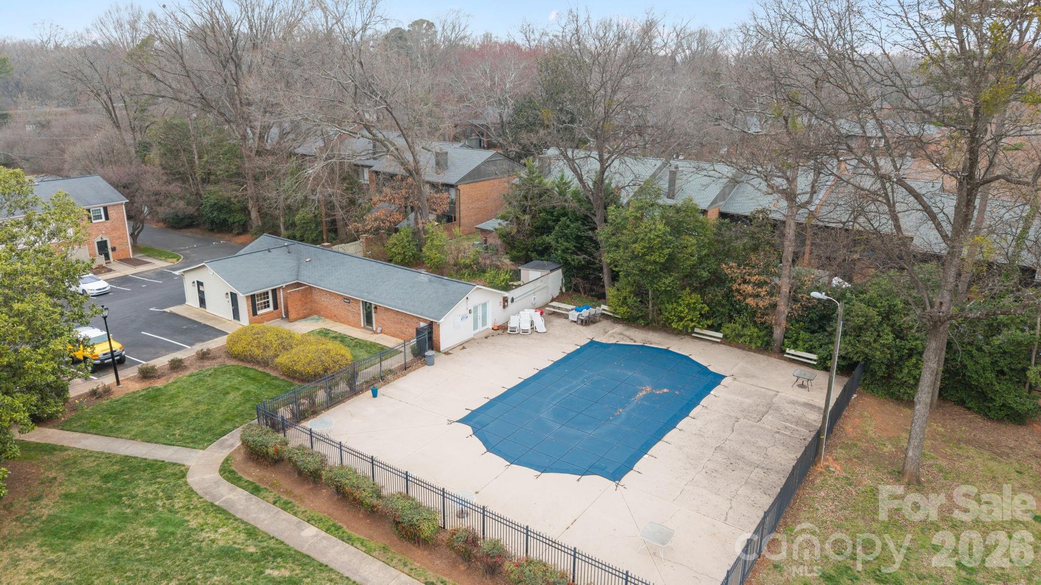 5943 Quail Hollow Road #B — Charlotte