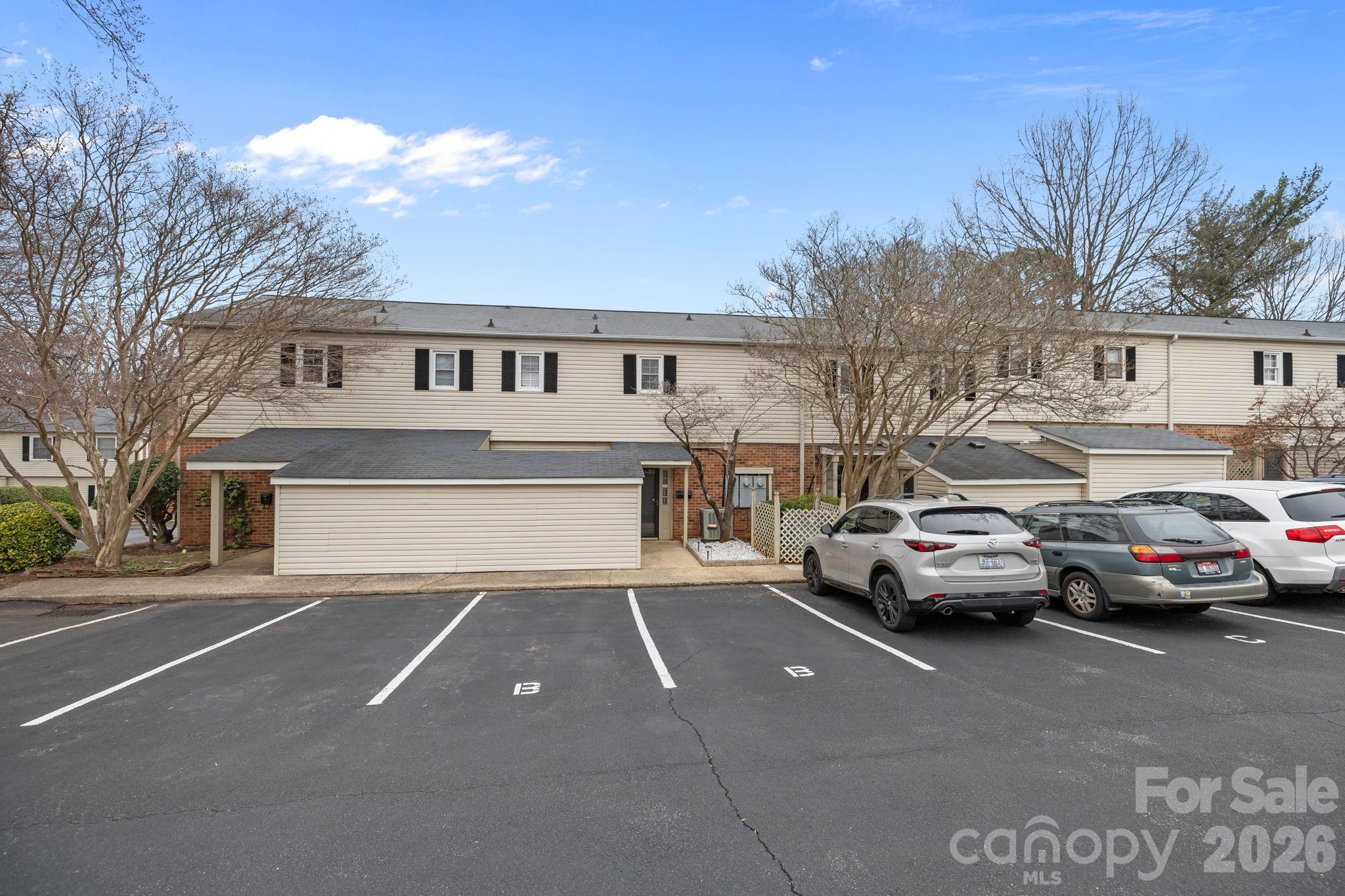 5943 Quail Hollow Road #B — Charlotte