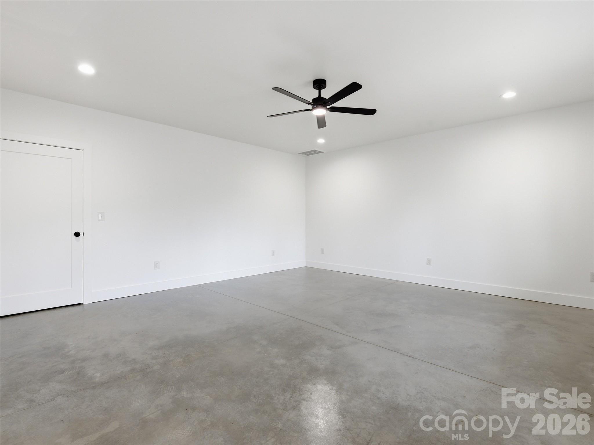 288 Ironwood Drive — Clyde
