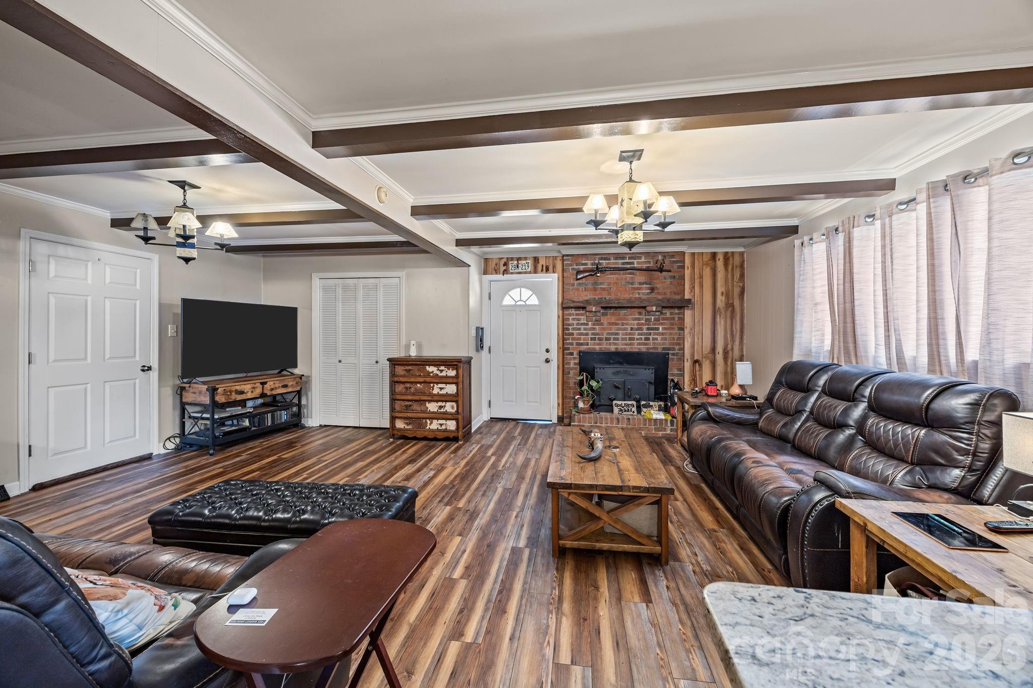 137 Foursquare Road — Mooresville